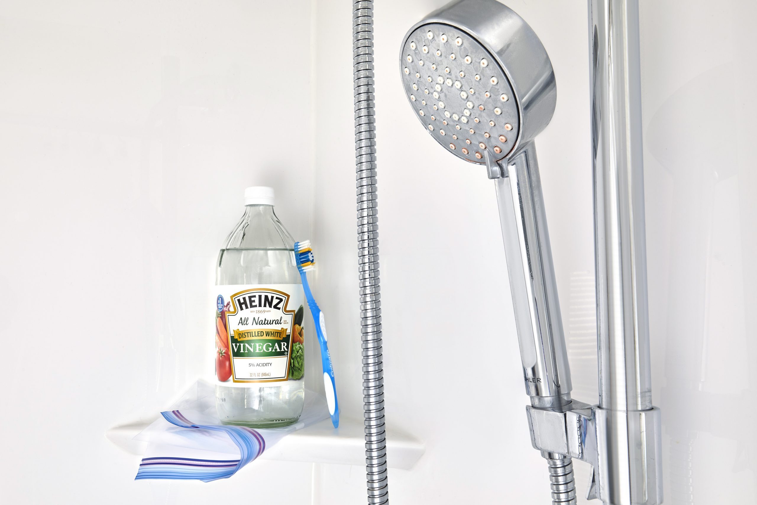 How To Clean A Shower Head And Why You Really Need To   AARkrUU.img