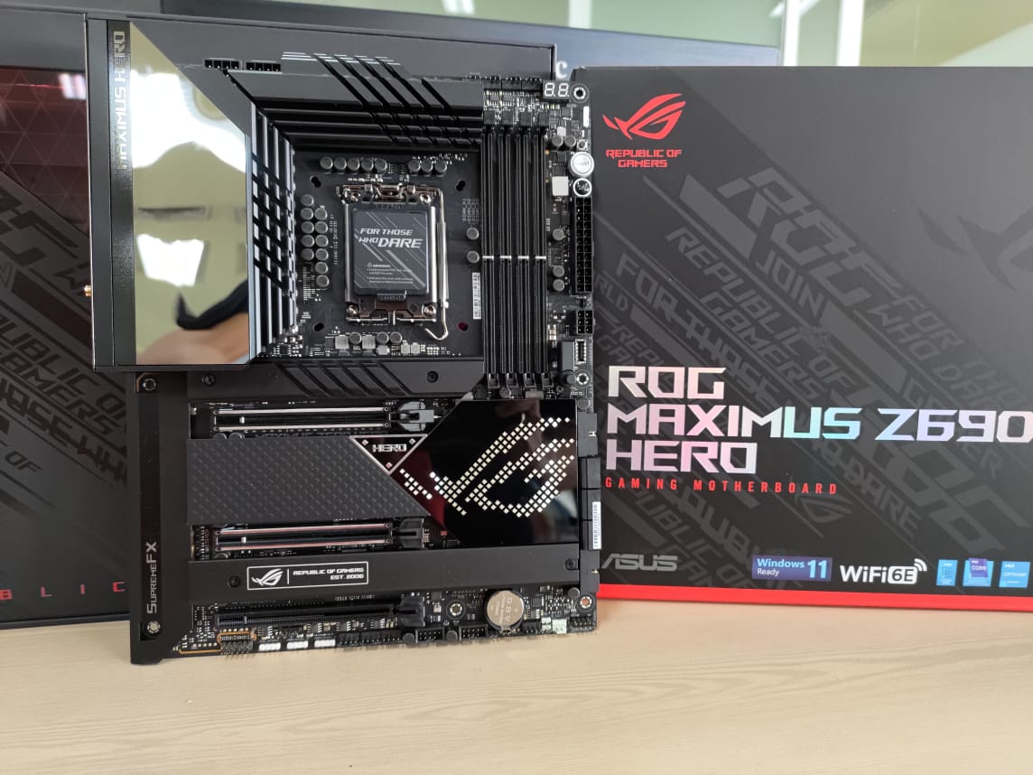 Asus rog maximus hero. ASUS Maximus z690. ASUS Maximus z690 Hero. ASUS ROG z690 Hero. ASUS ROG Maximus z690 Hero Eva.