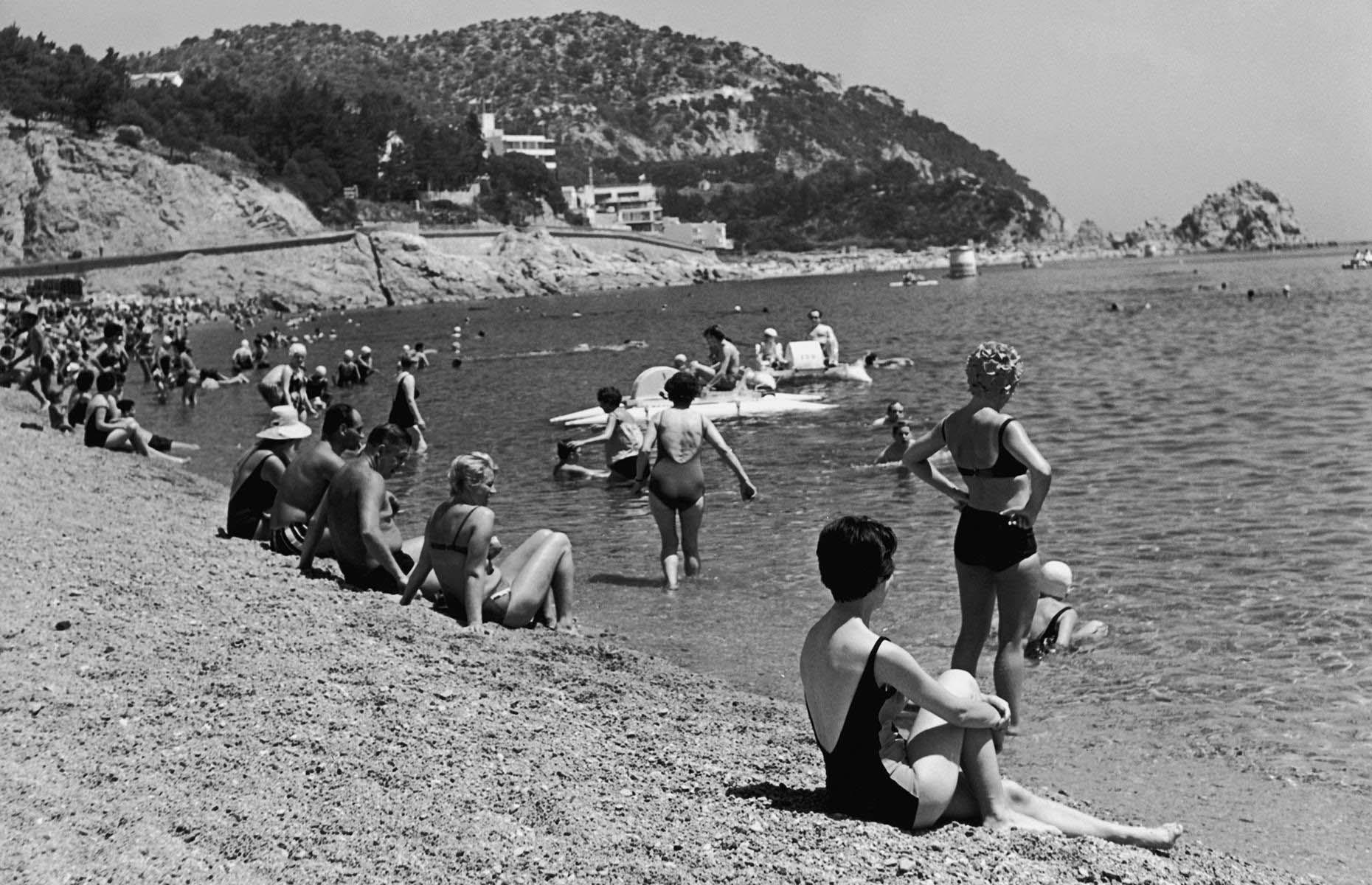 Back in Europe in the 1950s, Spanish tourist resorts such as Costa Brava and Costa Blanca were becoming increasingly popular with wealthy Brits, who mainly traveled on package vacations. While these Mediterranean spots typically attracted tourists from the UK, some well-off Americans keen to pair a fly-and-flop break with a tour of Europe could be found on these beaches too. Pictured here is Tossa de Mar, a resort especially popular with British sunseekers, in 1965.