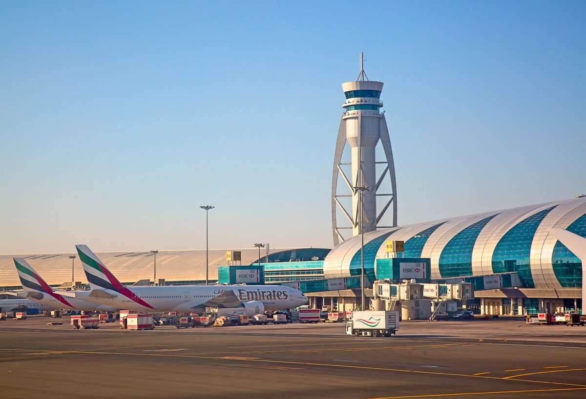 dubai airports temporarily diverts all inbound flights