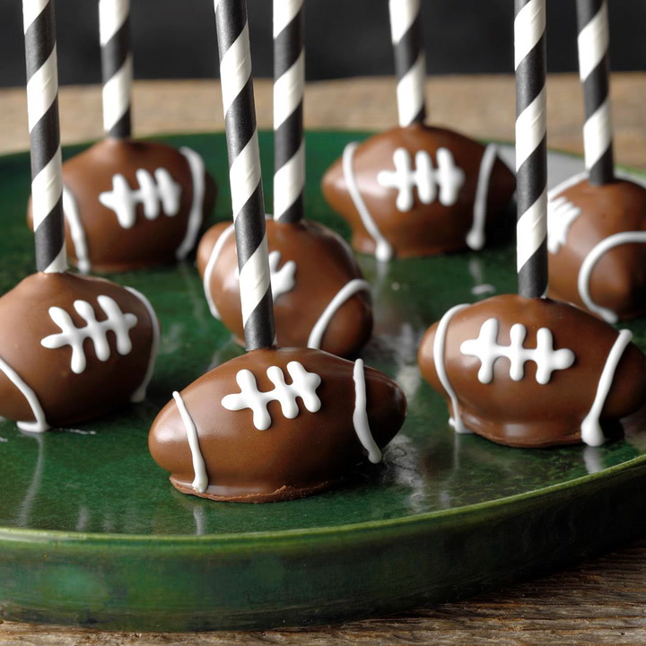 47 Super Bowl Desserts Perfect for Your Party Spread