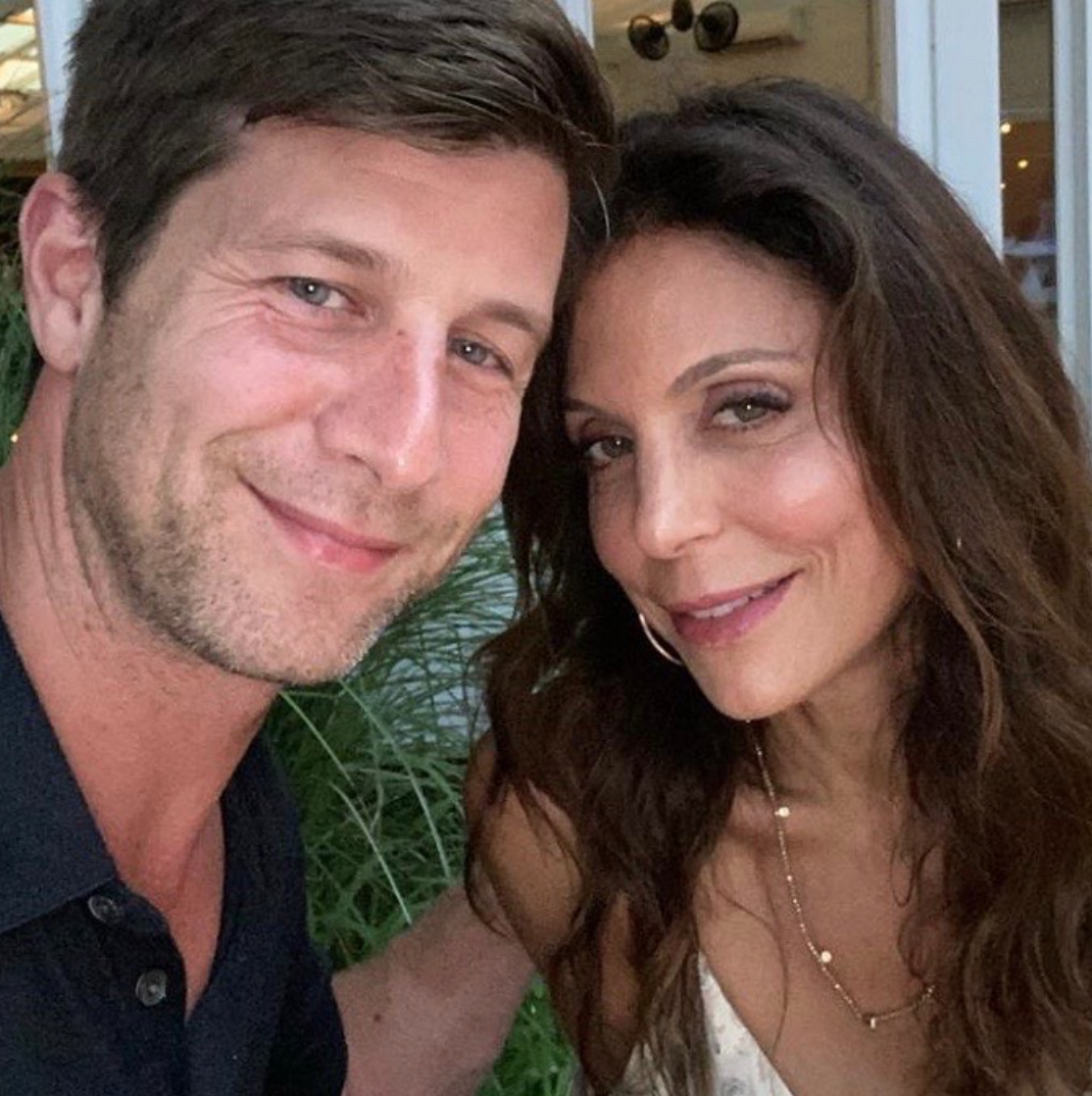 <p>Former "The Real Housewives of New York City" star <a href="https://www.wonderwall.com/celebrity/profiles/overview/bethenny-frankel-1255.article">Bethenny Frankel</a> started dating producer and real estate developer Paul Bernon -- to whom she got engaged in early 2021 -- in 2018. How did they hook up? "We met on a dating app," she told <a href="https://people.com/tv/bethenny-frankel-met-fiance-paul-bernon-on-a-dating-app/">People</a> magazine in April 2021. "I was pretty lucky when I walked in and saw him. He had a twinkle. He came as advertised -- better than advertised. He overshot the mark."</p>