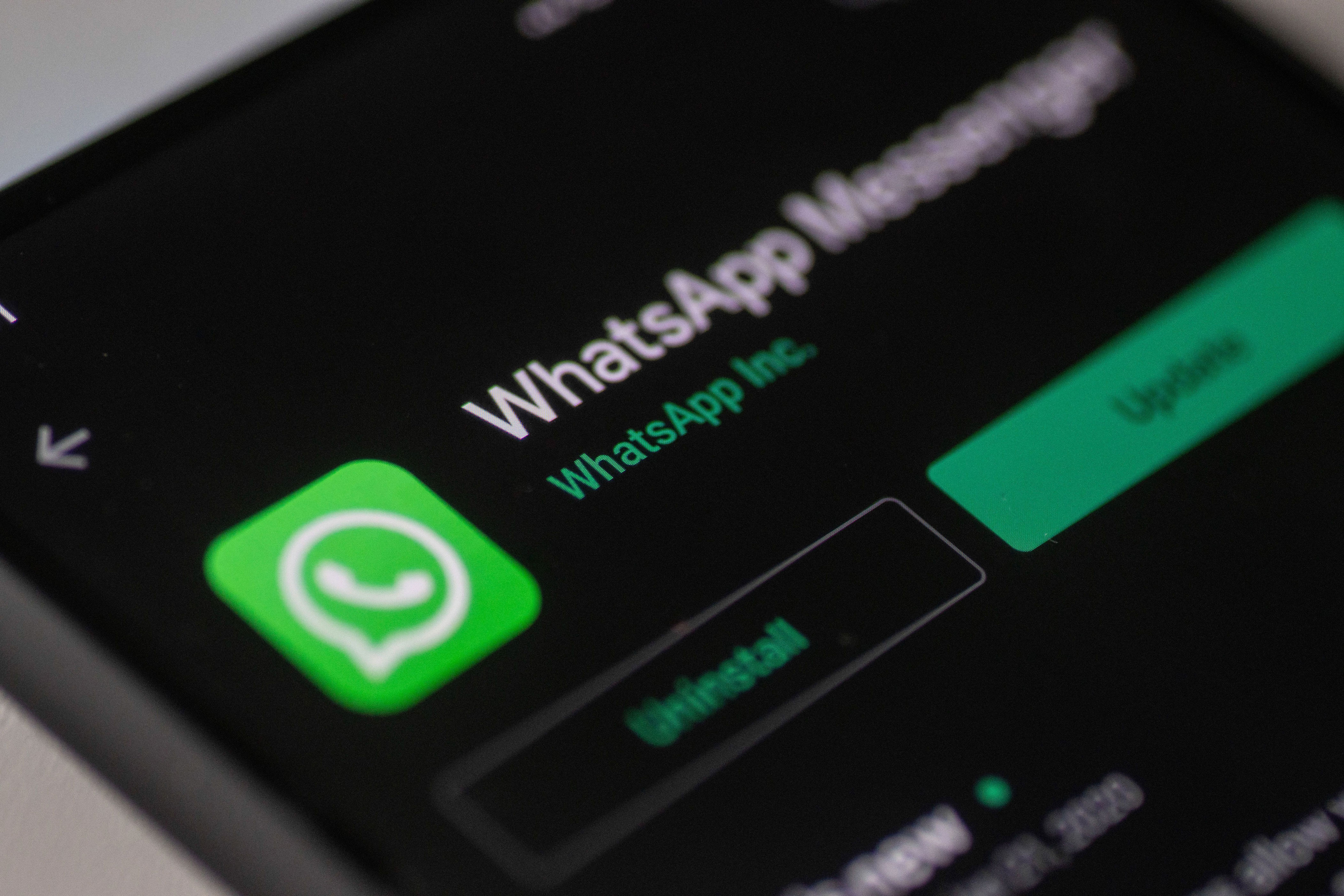whatsapp permite asociar un correo electrónico como método alternativo para iniciar sesión