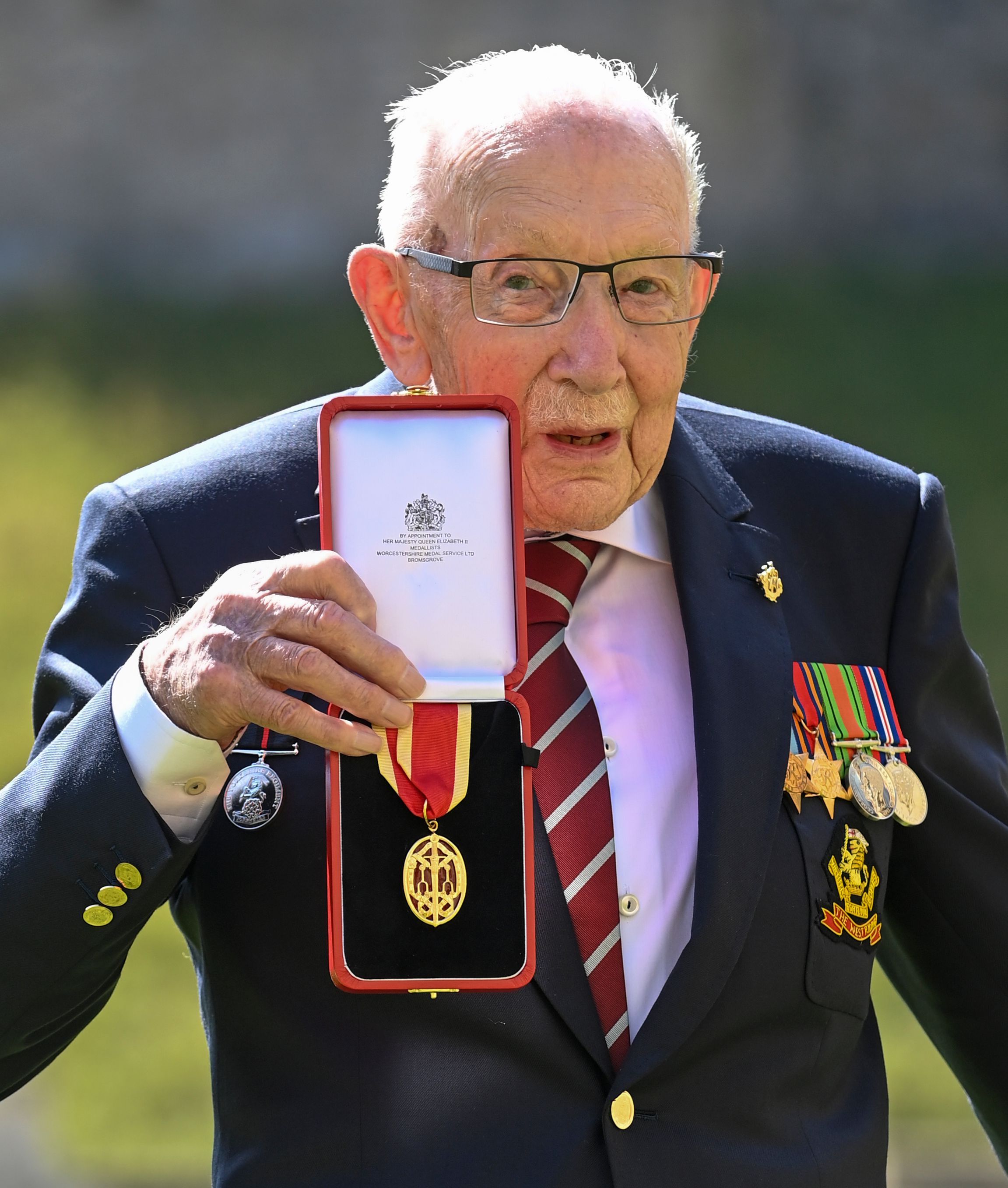<p>Captain Sir Tom Moore -- the 100-year-old WWII veteran who catapulted to fame in 2020 when he helped raise more than $43 million for Britain's National Health Service charities in the early days of the U.K.'s coronavirus lockdowns by walking more than 100 laps in the garden of his home in Bedfordshire, England -- has died after being diagnosed with COVID-19, his family announced on Feb. 2. Captain Sir Tom, <a href="https://www.wonderwall.com/celebrity/royals/royals-news-you-need-to-know-for-july-2020-367258.gallery?photoId=367337">who was knighted for his fundraising efforts by Queen Elizabeth II in July 2020</a>, was admitted to the hospital on Jan. 31 after being treated for pneumonia and testing positive for the coronavirus the previous week, Sky News reported. "The last year of our father's life was nothing short of remarkable," daughters Hannah and Lucy said in a statement. "He was rejuvenated and experienced things he'd only ever dreamed of." Buckingham Palace tweeted that "The Queen is sending a private message of condolence to the family of Captain Sir Tom Moore. Her Majesty very much enjoyed meeting Captain Sir Tom and his family at Windsor last year. Her thoughts and those of the Royal Family are with them."</p>