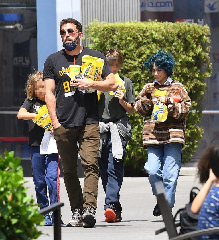 Ben Affleck spends a Sunday afternoon with his kids, Samuel and Seraphina. They were joined by Jennifer Lopez’s daughter Emme during their walk through Universal CityWalk.