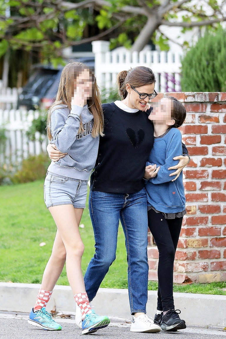 Jennifer Garner goes on a walk with her kids Violet, Seraphina and Samuel near their Brentwood home. They were all smiles.