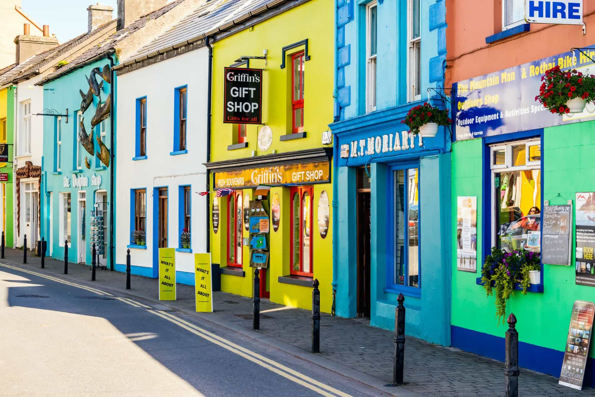<p>Colorful Dingle sits on the edge of the Dingle Peninsula, on the southwest coast of Ireland's Wild Atlantic Way. Once the center of a thriving hand-woven linen industry, Dingle still maintains a number of workshops dedicated to designer weaving and tapestry.</p>