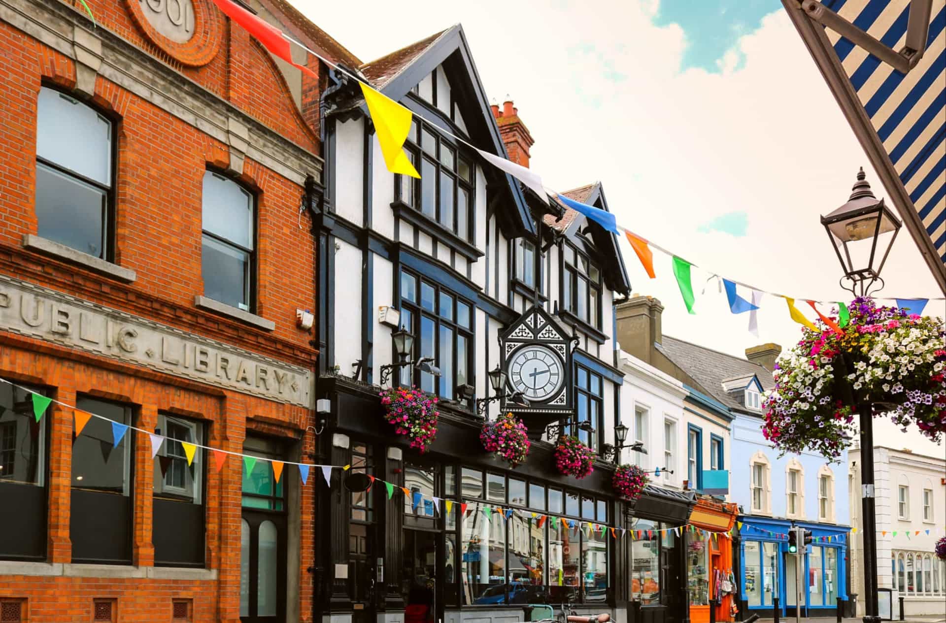 <p>Dalkey, a seaside resort southeast of <a href="https://www.starsinsider.com/travel/477519/delving-into-dublin-the-impressive-irish-capital" rel="noopener">Dublin</a>, is one of the city's wealthiest districts. Irish playwright George Bernard Shaw lived here, as does the likes of U2's Bono and fellow musical performers Van Morrison and Enya. Some of Dalkey's main street has structures dating back to the 10th century.</p>