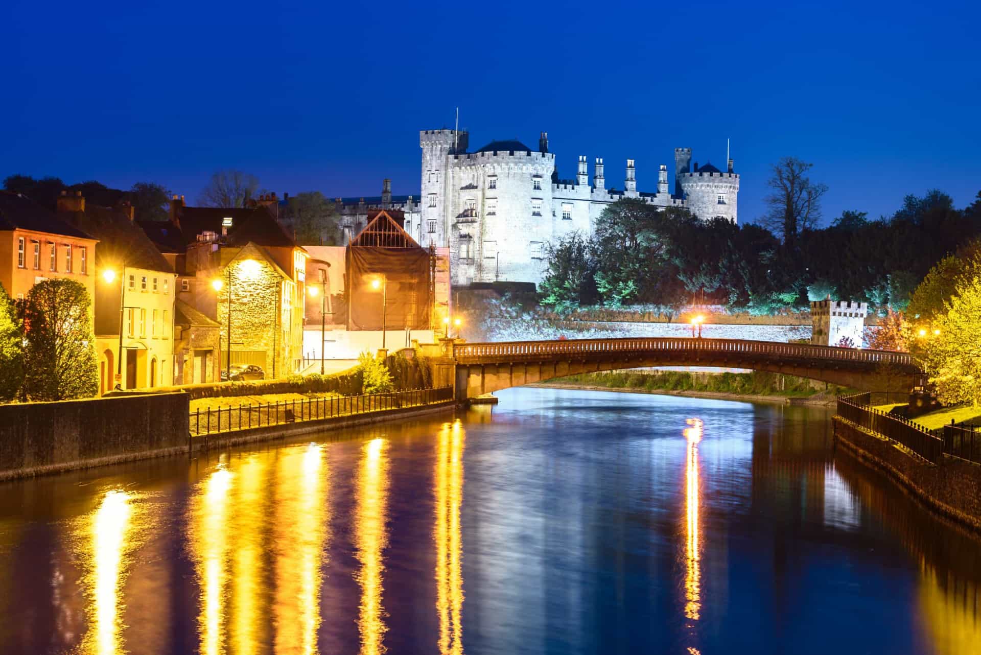<p>A city in fact rather than a town, Kilkenny nonetheless exudes a picturesque charm all of its own, built as it is on both banks of the Nore river and graced with Kilkenny Castle, the signature symbol of this historic medieval destination.</p>