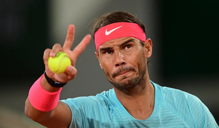Rafael Nadal pointing