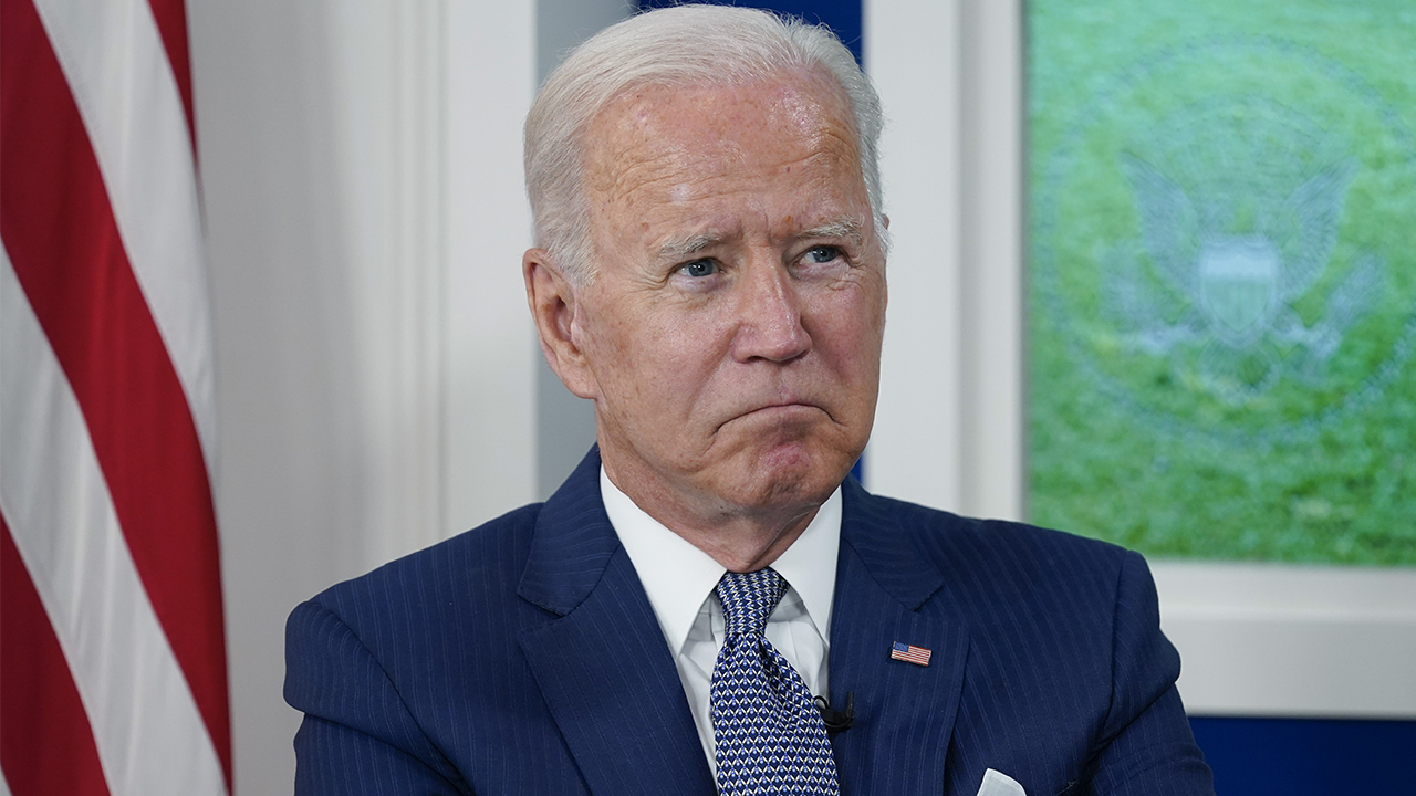 Media Fume Over Scathing Report That Fueled Questions About Biden’s ...