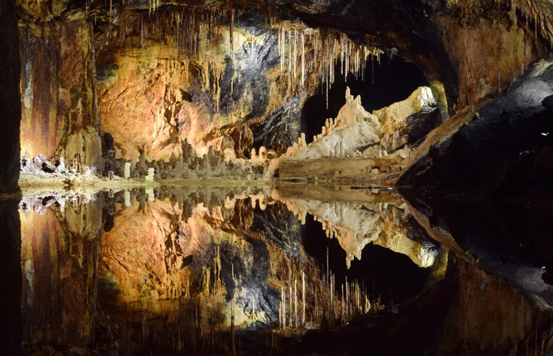 Perhaps one of the lesser-known caves on the list, Saalfeld Fairy Grottoes in Germany is also one of the most spectacular. Water has been dripping through the soft rocks for years to create the colorful mineral formations. This one-time mine was re-discovered in 1913 and opened to the public a year later.