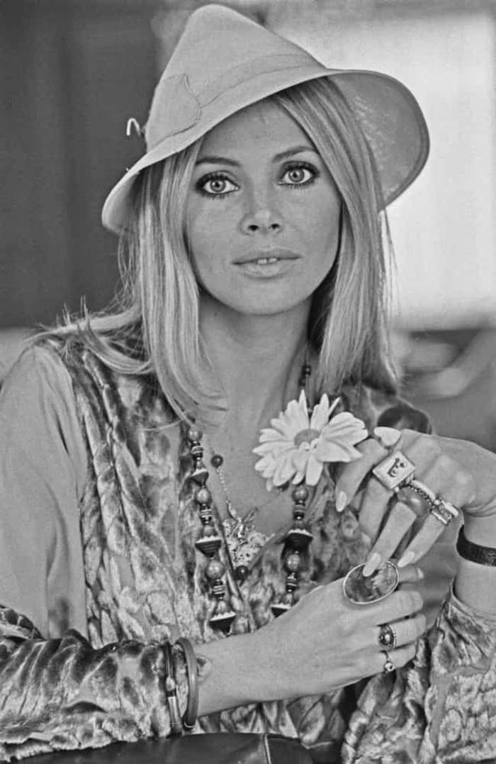 26 de 31 Fotos na Galeria: A atriz sueca apareceu em inúmeros filmes ao longo das décadas de 1960 e 1970. Ela se tornou um ícone de beleza depois de estrelar o filme britânico 'Get Carter' (1971) e depois de se tornar uma bond girl em '007 contra o Homem com a Pistola de Ouro' (1974).