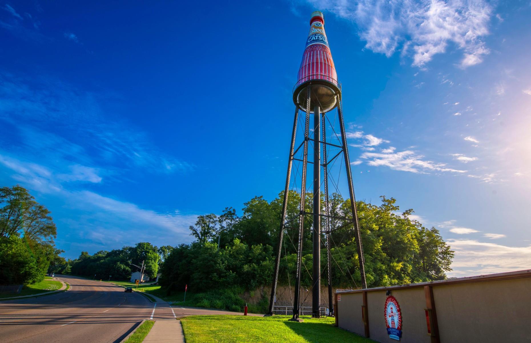 <p>Officially the world’s largest catsup (or ketchup) bottle, <a href="http://www.catsupbottle.com/"><span>this landmark</span></a> just outside Collinsville is pure, joyful Americana. It was built in 1949 to supply water to the nearby Brooks ketchup factory and was saved from demolition in the 1990s. It’s now owned by a group of volunteers dedicated to its preservation and has been resorted and added to the National Register of Historic Places.</p>
