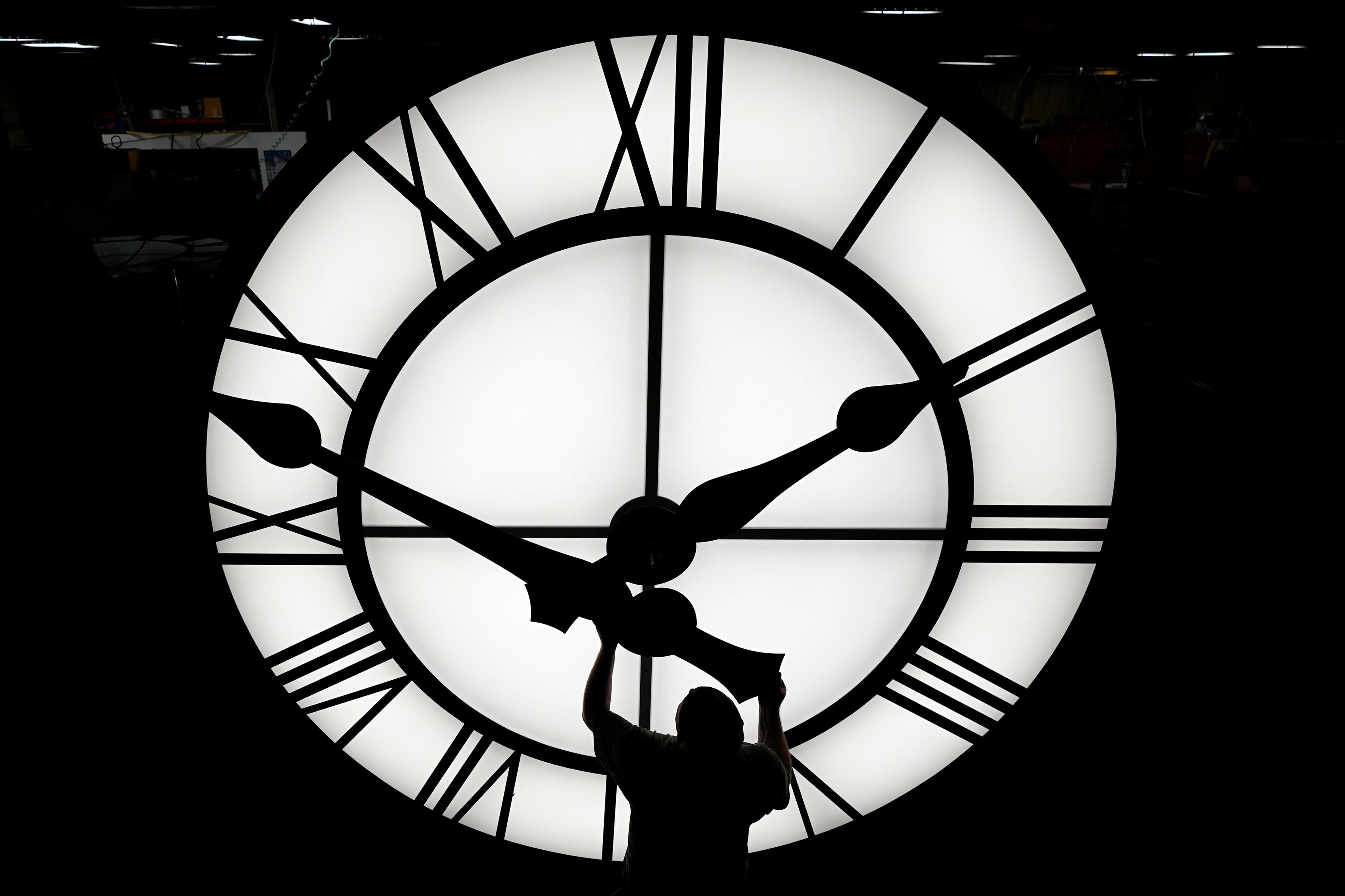 when does daylight saving time start? what is it? here's when to 'spring forward' in 2024