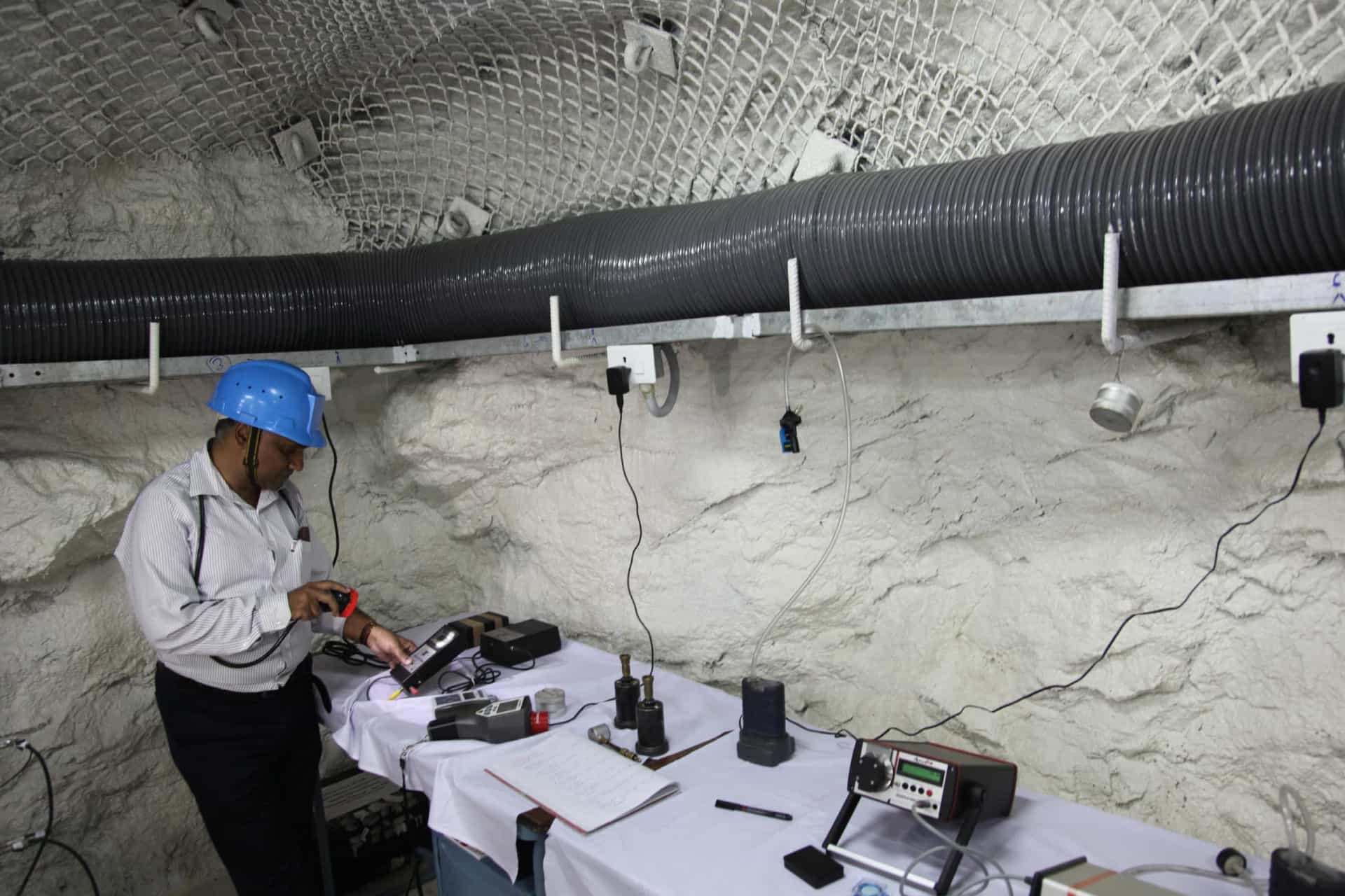 Radioactive facts about uranium