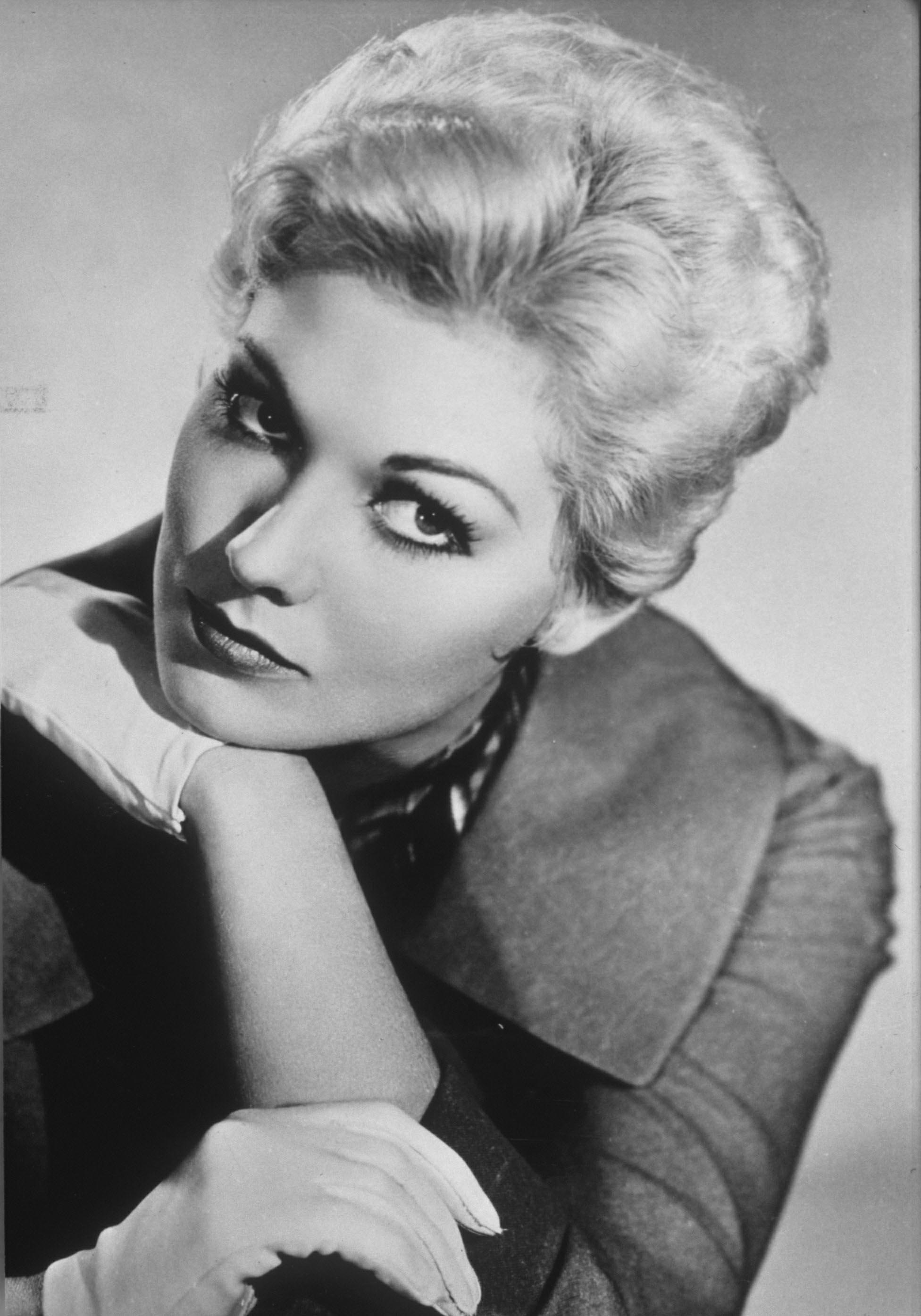 <p>Kim Novak -- who's pictured in an undated photo from early in her career -- was a teen beauty queen and a Hollywood starlet before the age of 20. She eventually achieved sex symbol status thanks to iconic roles in films like "Vertigo." But if we hadn't told you who she was, would you recognize her today?</p>