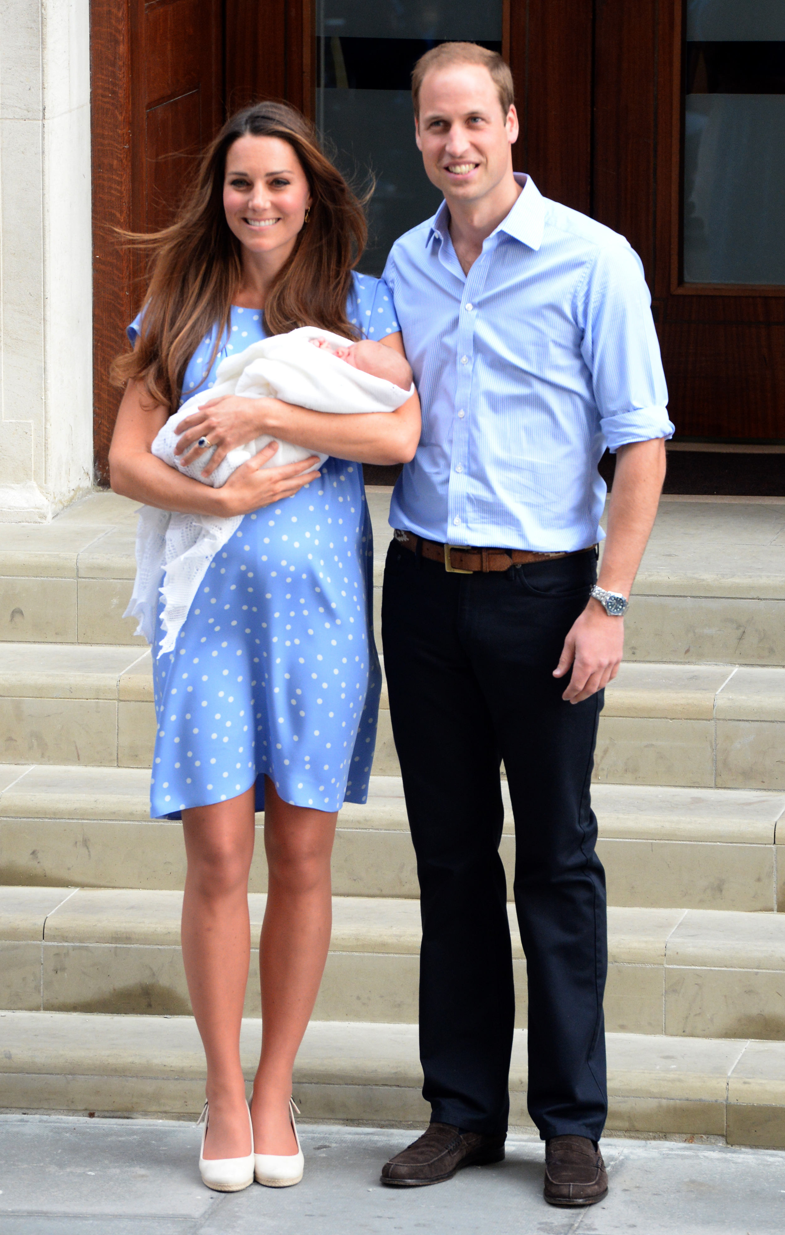 <p>An heir is born! <a href="https://www.wonderwall.com/celebrity/profiles/overview/prince-william-482.article">Prince William</a> and <a href="https://www.wonderwall.com/celebrity/profiles/overview/duchess-kate-1356.article">Duchess Kate</a> introduced the world to their newborn son Prince George outside the Lindo Wing of St. Mary's Hospital in London on July 23, 2013.</p>
