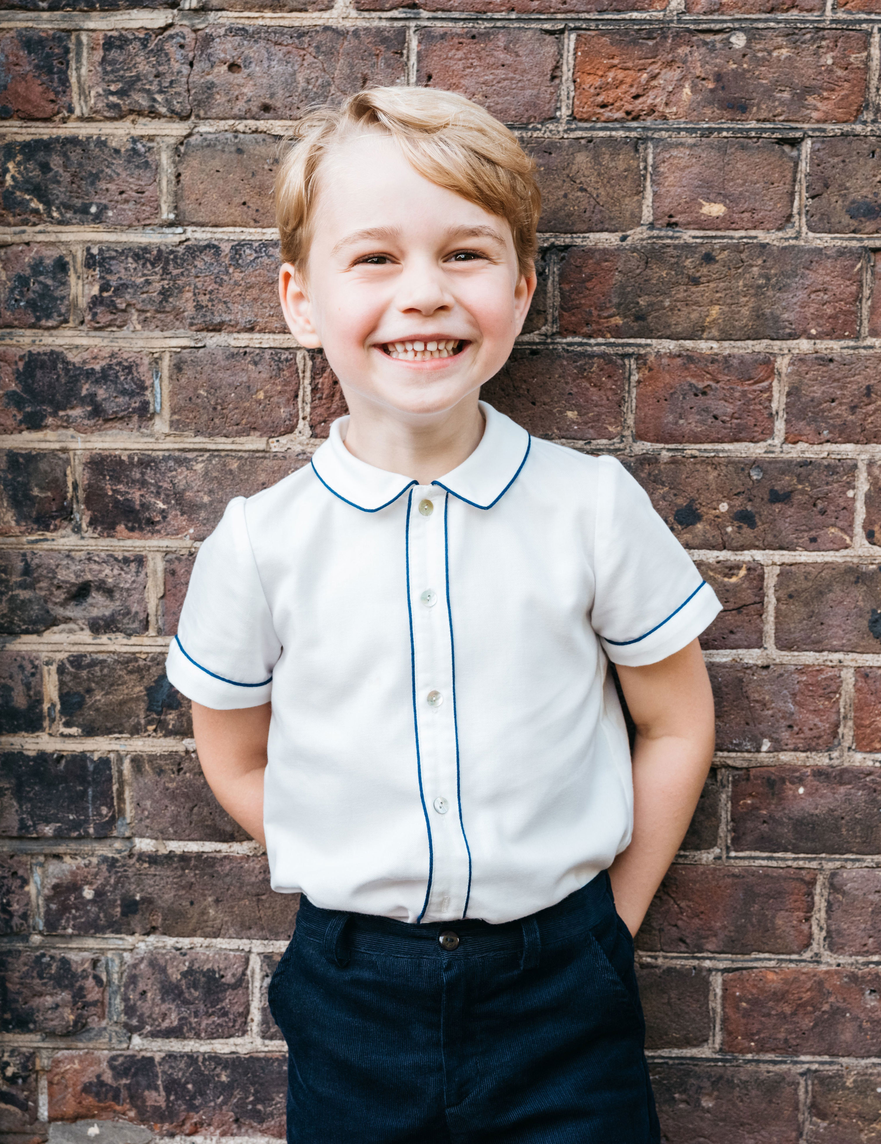 <p>To celebrate Prince George's 5th birthday on July 22, 2018, <a href="https://www.wonderwall.com/celebrity/profiles/overview/prince-william-482.article">Prince William</a> and <a href="https://www.wonderwall.com/celebrity/profiles/overview/duchess-kate-1356.article">Duchess Kate</a> released this adorable image of the heir to the British throne at Clarence House in London on July 9.</p>