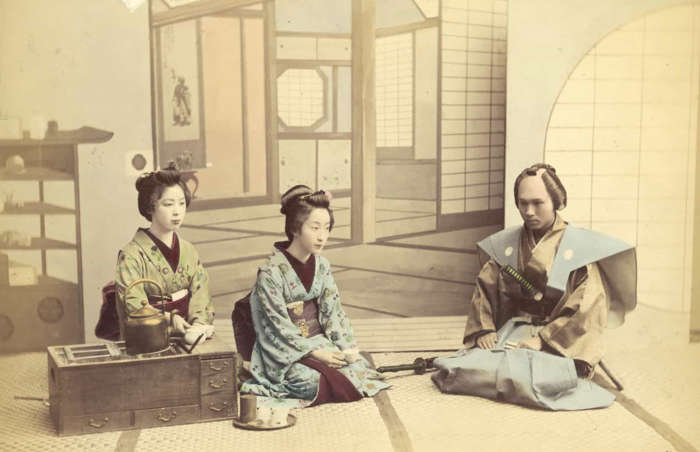 6 de 29 Fotos na Galeria: Cerimônias de chá eram um assunto muito sério nos círculos dos samurais. Conhecidas como chanoyu, as cerimônias de chá eram comumente praticadas depois que samurais retornavam de uma longa viagem ou de uma batalha dura.