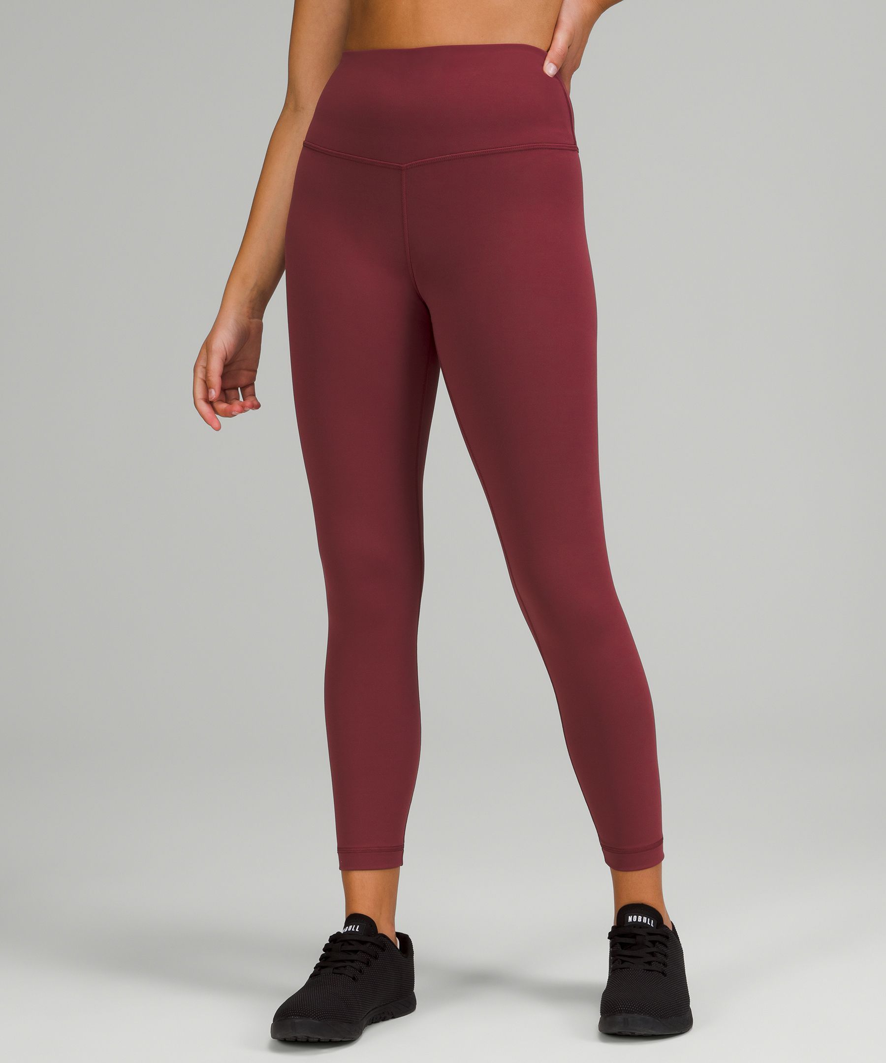 These 20 Best Leggings With Pockets Will Make Your Workouts So Much Easier