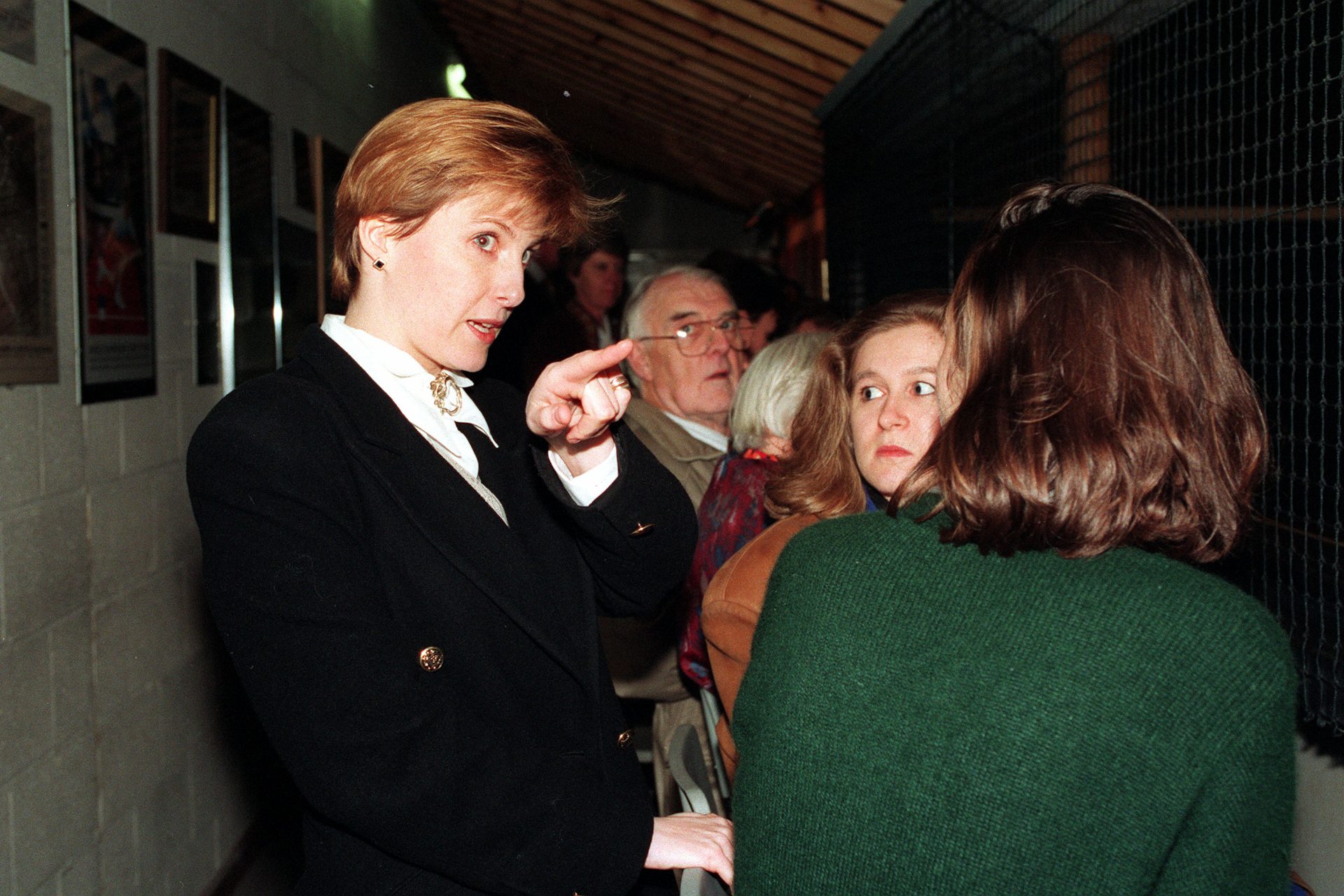 <p>Nel 1993 Sophie ha incontrato Edward quando la sua società si è incaricata della pubblicità di uno dei suoi eventi di beneficenza. Il documentario rivela che lui si aspettasse Sue Barker, ma si presentò Sophie.</p>