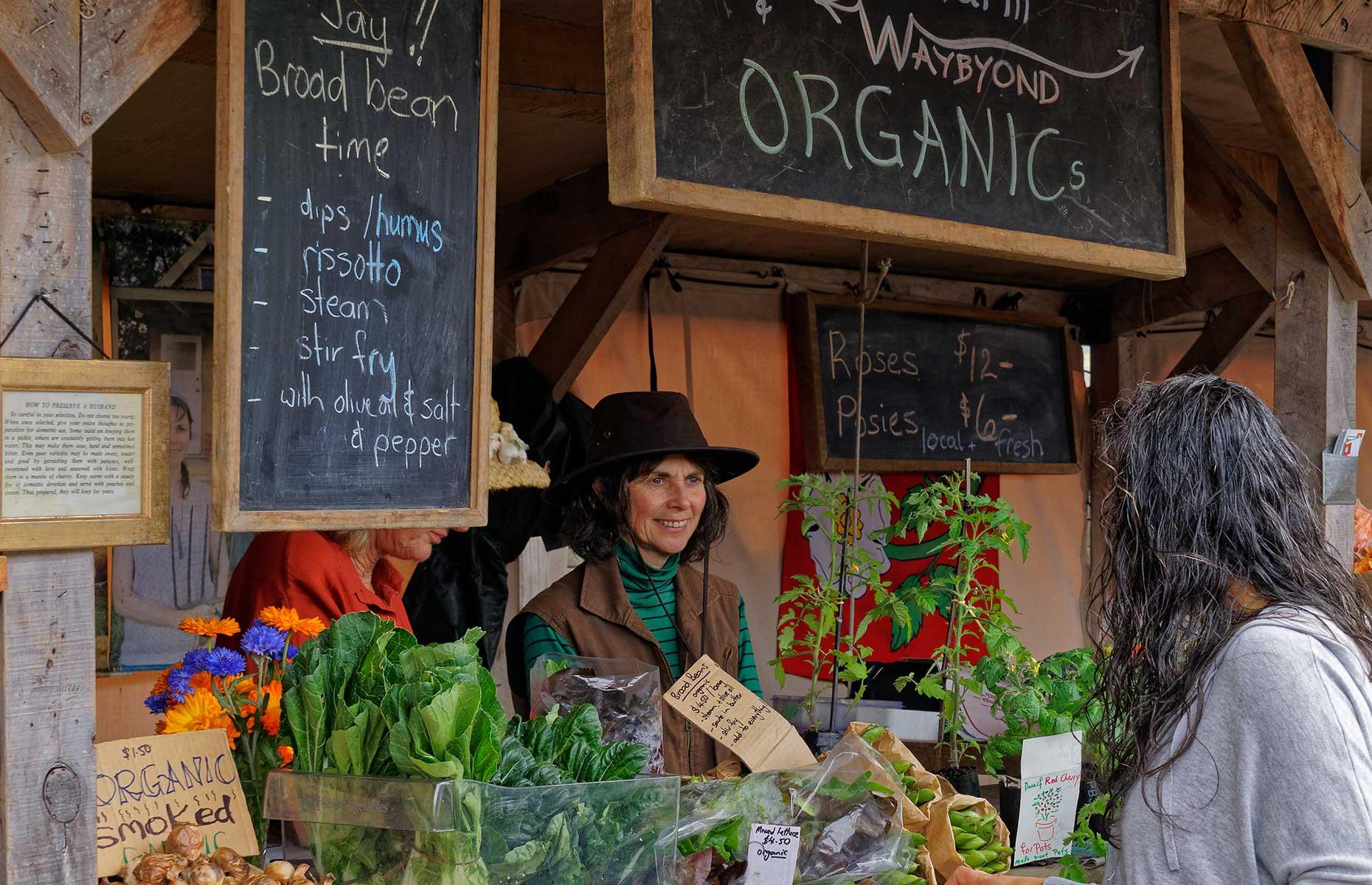 <p>On weekend mornings locals in every part of the country flock to their local farmers’ market to pick up fresh local produce. Buzzing markets include La Cigale French Market (in Auckland), Harbourside Market (in Wellington), Nelson Farmers Market, Christchurch Farmers' Market and Matakana Village Farmers' Market, pictured, which is zero waste.</p>