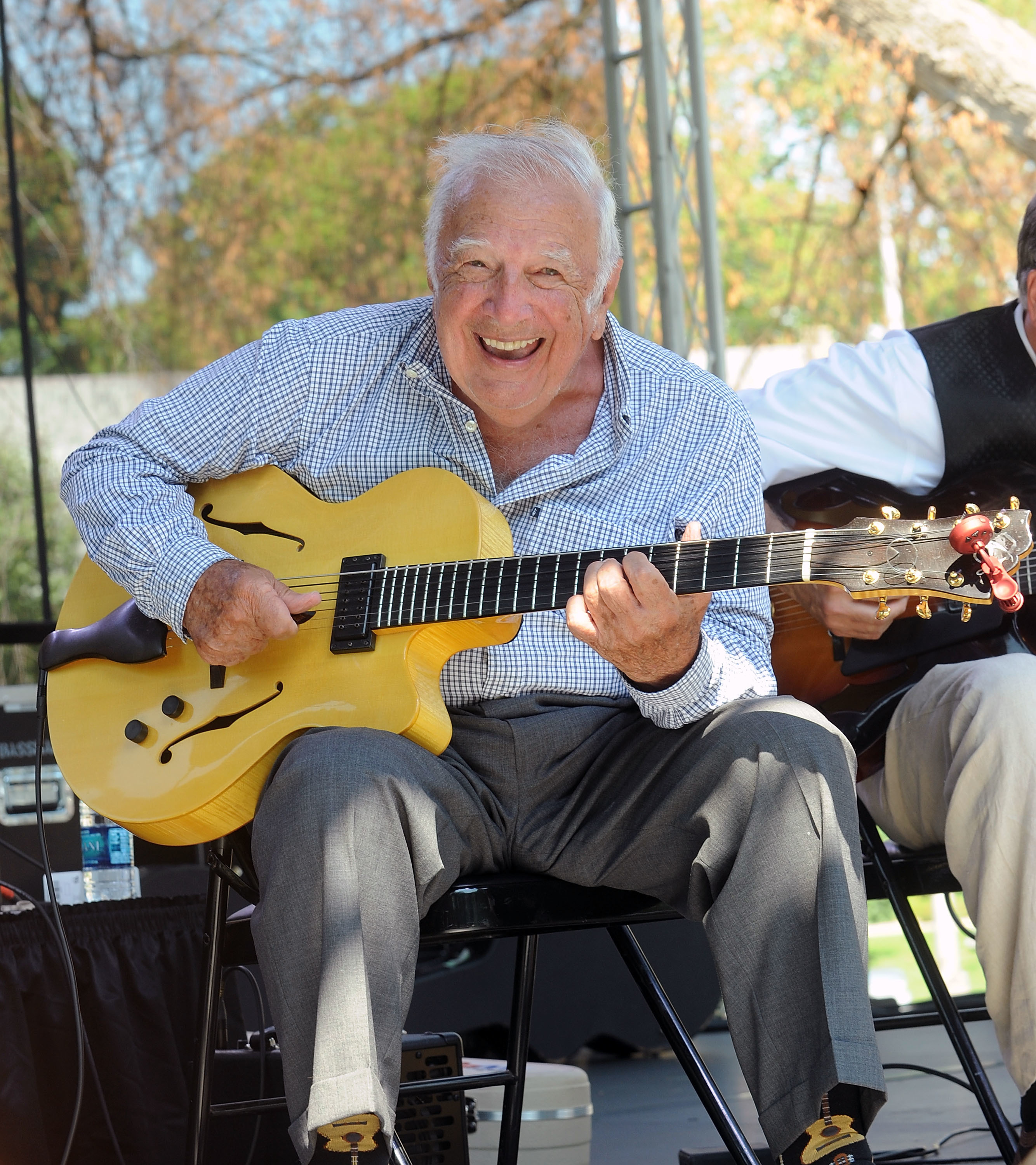 <p>Jazz guitarist John "Bucky" Pizzarelli, 94, died on April 1 from COVID-19 at his New Jersey home. Bucky -- the father of noted musicians John Pizzarelli and Martin Pizzarelli -- collaborated with artists including Benny Goodman, Antônio Carlos Jobim and Stéphane Grappelli during his lengthy career. He was also a staff musician in The Tonight Show Band on "The Tonight Show Starring Johnny Carson" in 1964.</p>