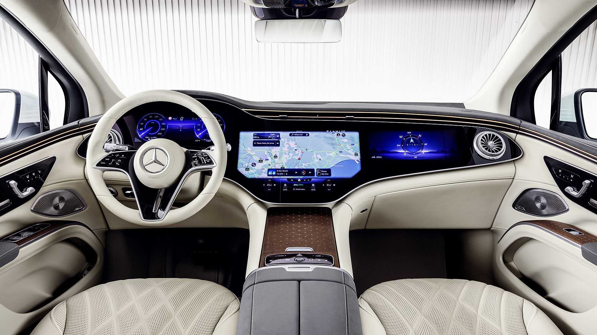 mercedes wants to put even more screens inside its cars