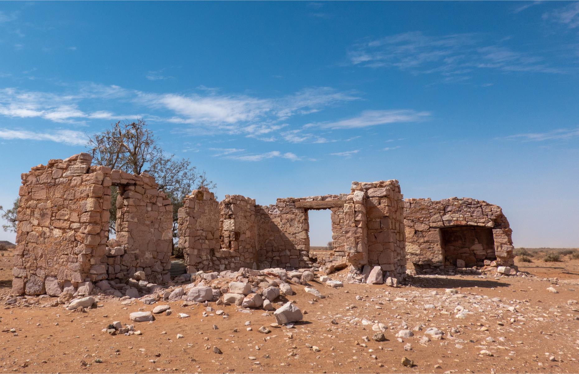 The old stock route that was established between Marree in South Australia and Birdsville in Queensland in the 1880s is scattered with poignant ruins that recall a distant past. These include the sun-baked remnants of the old Lake Harry Homestead, just to the north of Marree. It was a date palm plantation and camel trading station that failed to prosper in the harsh terrain.