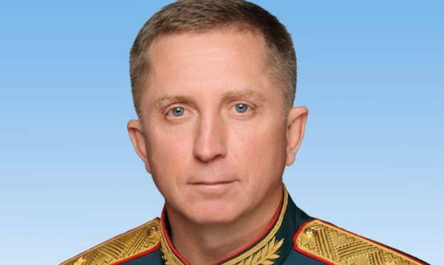 Diapositive 1 sur 25: Le général russe Yakov Rezantsev, qui perdit la vie au cours des opérations militaires en Ukraine, aurait, selon le portrait fait par l'armée, déclaré : « La guerre ne durera pas plus de quelques heures. »