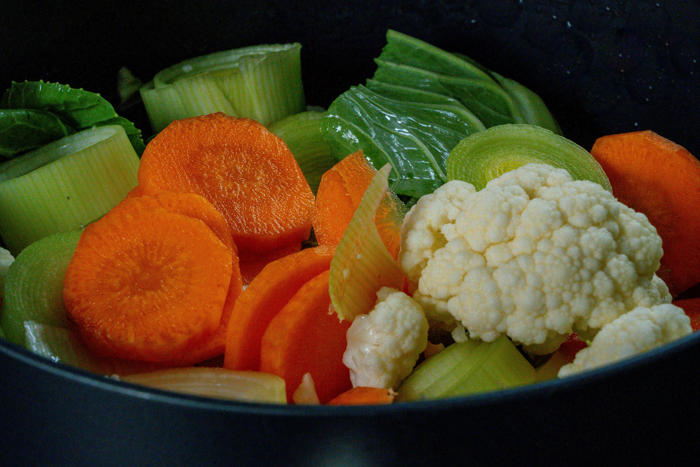 jak dochutit zeleninovou polévku? pro začátečníky máme 12 tipů