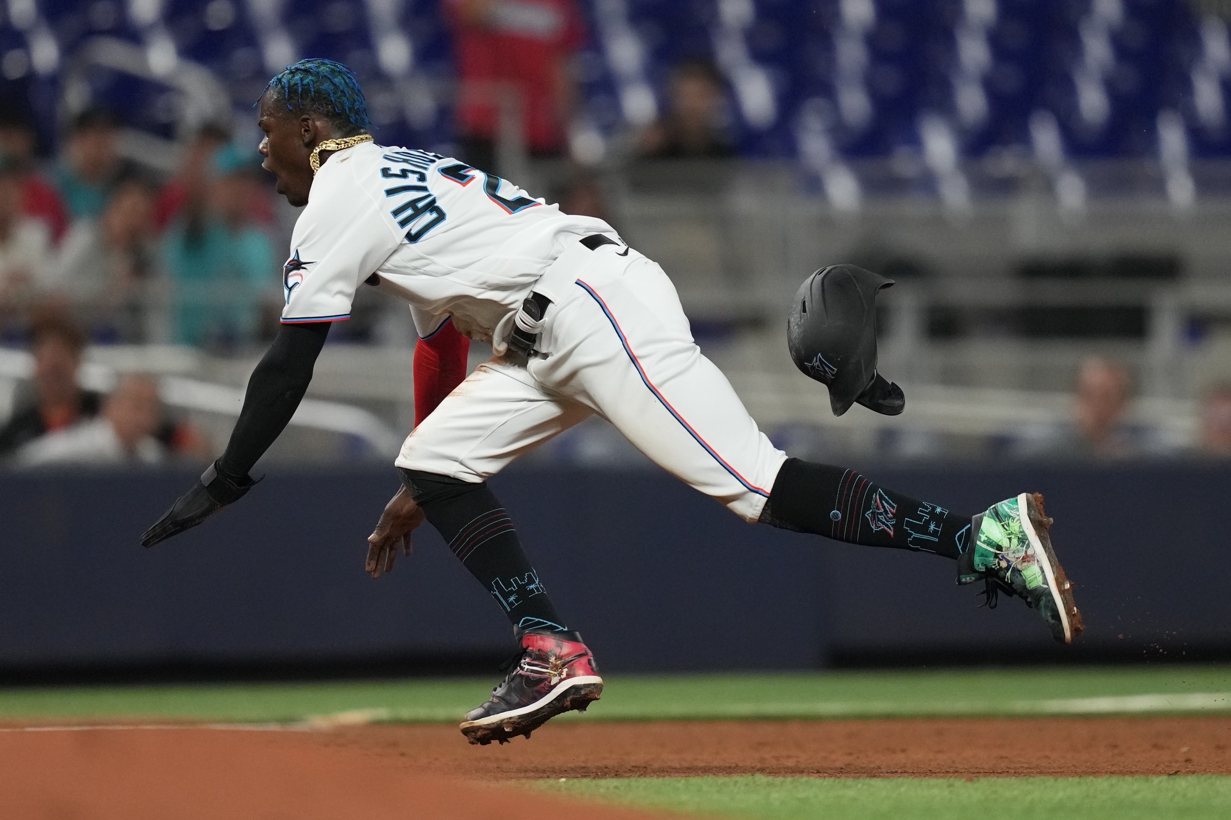 Foot bruise may land Braves' Ronald Acuna Jr. back on IL