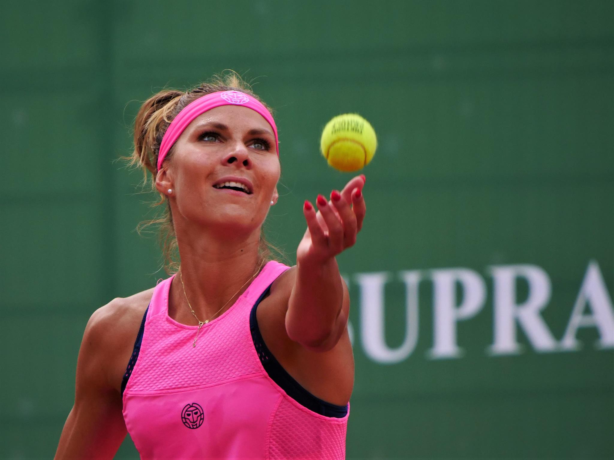 Krótki epizod Piter w stolicy Maroka. Była walka