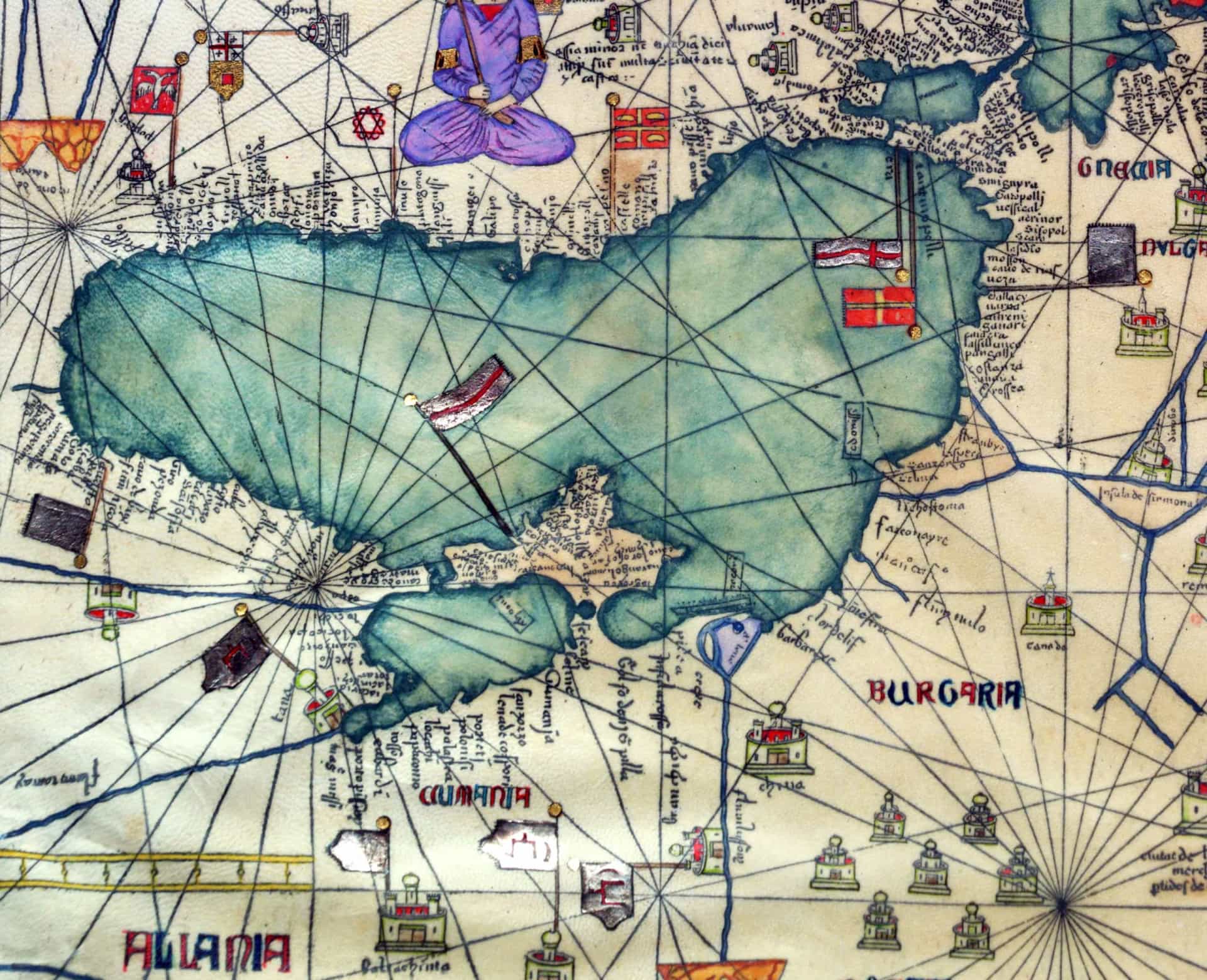 <p>De pest is waarschijnlijk ontstaan ​​in Oost-Azië, hoogstwaarschijnlijk rond 1346 in Mongolië. Hij deed zijn definitieve intrede op de Krim in 134. Het kwam daar terecht door vlooien op ratten, die per Genuese koopvaardijschepen de Zwarte Zee over staken. Deze regio zie je hier op deze omgekeerde kaart van Egypte, Turkije, Bulgarije, Oekraïne en de Zwarte Zee, zoals geïllustreerd in de Catalaanse Atlas, gepubliceerd in 1375.</p>