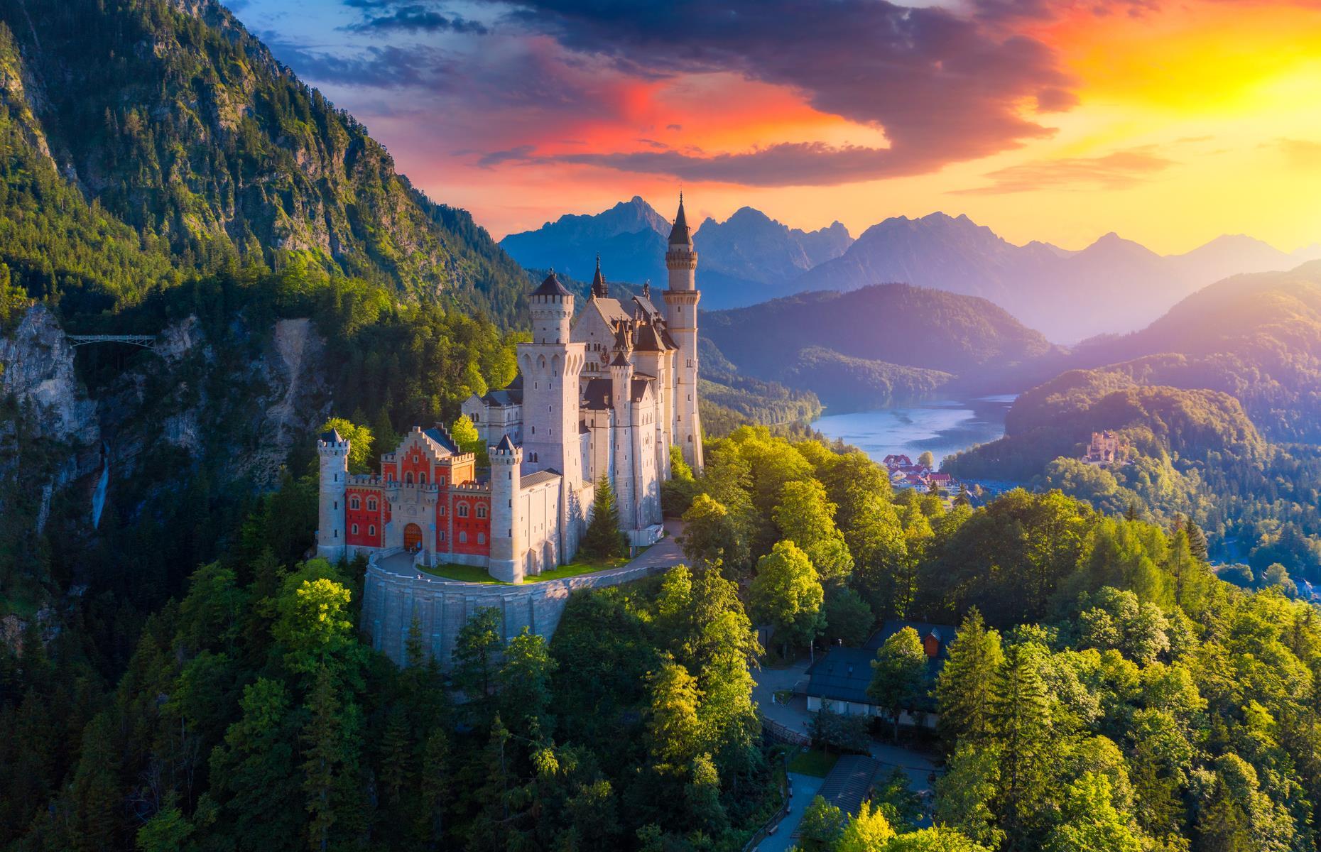 Germany’s most famous fairy-tale castle, Neuschwanstein, was built in the 19th century by King Ludwig II of Bavaria. With its imposing clifftop position, soaring cylindrical towers and blue turrets, it’s little wonder that it caught Walt Disney’s eye and imagination when he visited Bavaria with his wife. The romantic monument famously inspired his vision for Sleeping Beauty’s castle in Disneyland, later appearing in the 1959 film.