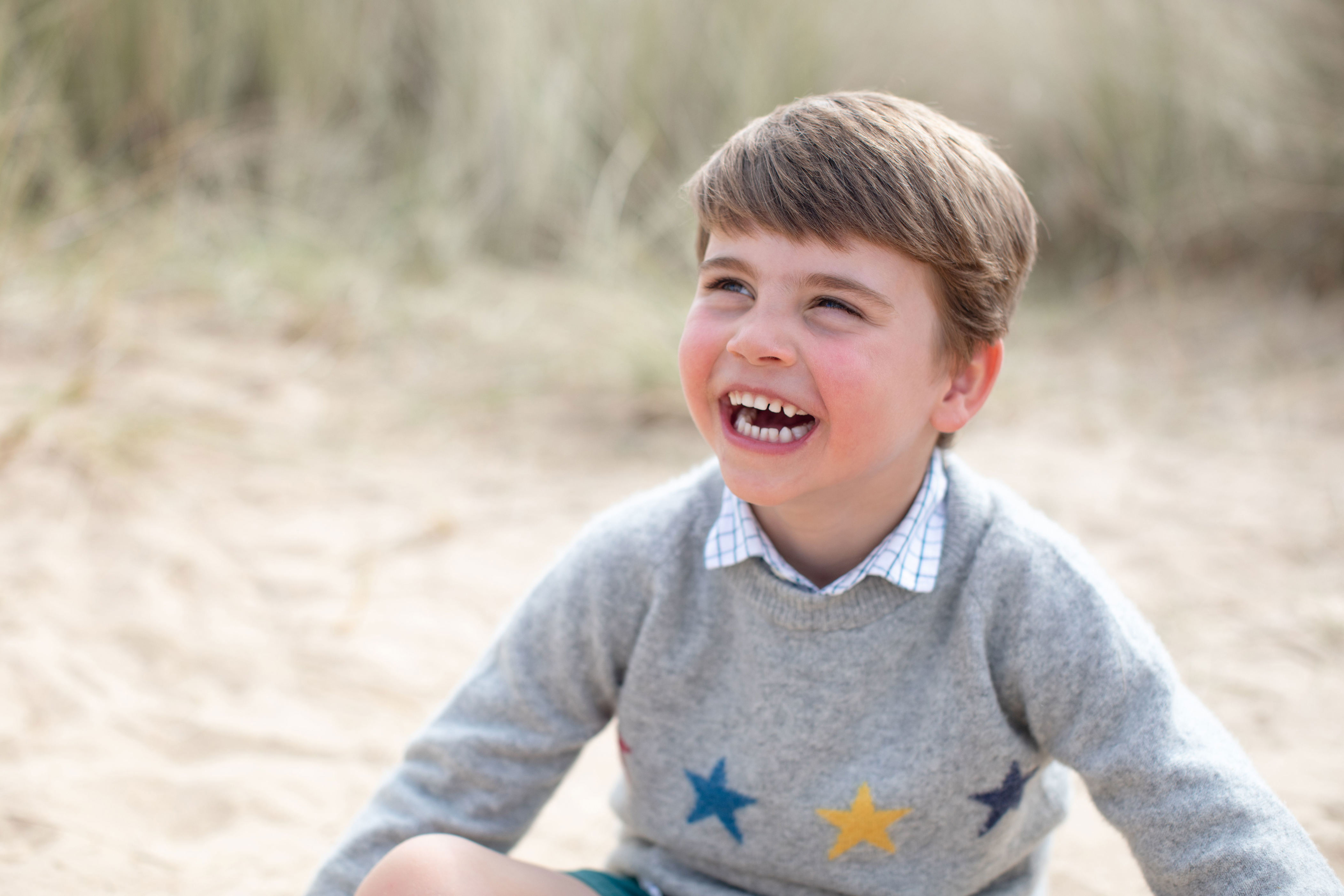 <p>Kensington Palace released this photo of Prince Louis, which was taken by his mother, <a href="https://www.wonderwall.com/celebrity/profiles/overview/duchess-kate-1356.article">Duchess Kate</a>, at a beach in Norfolk, England, to mark his 4th birthday on April 23, 2022. </p>