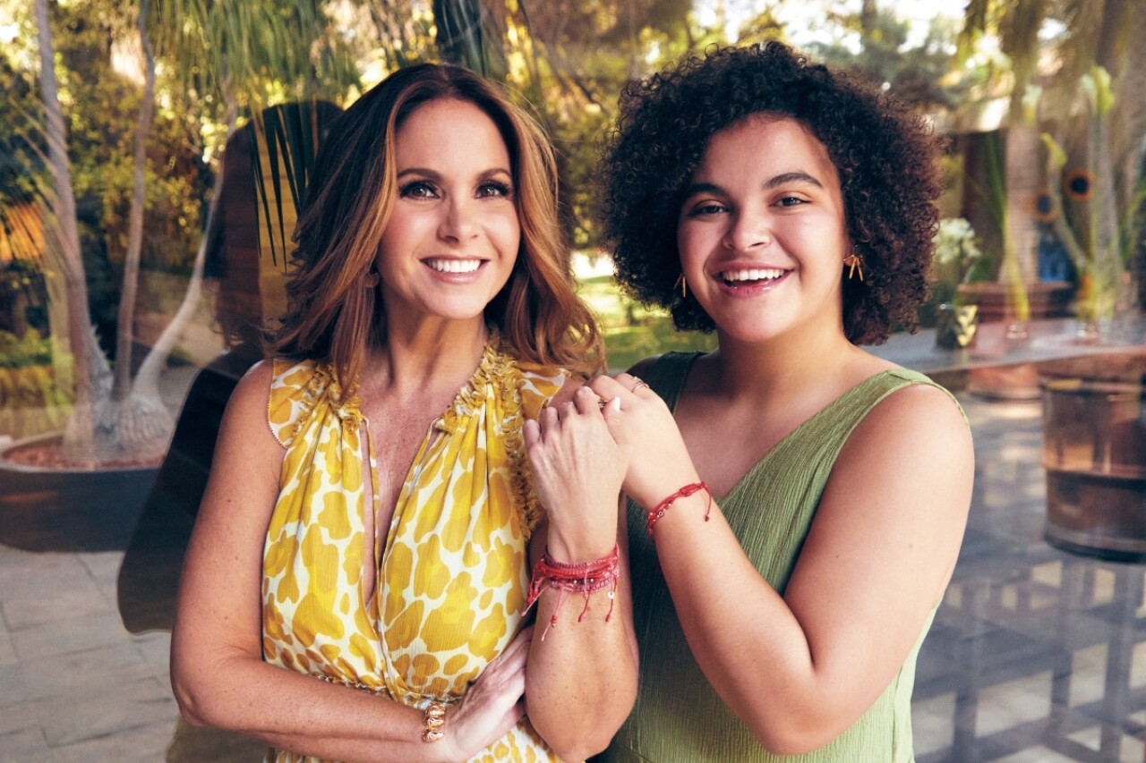 Lucero Mijares revela cómo vivió el divorcio de sus papás