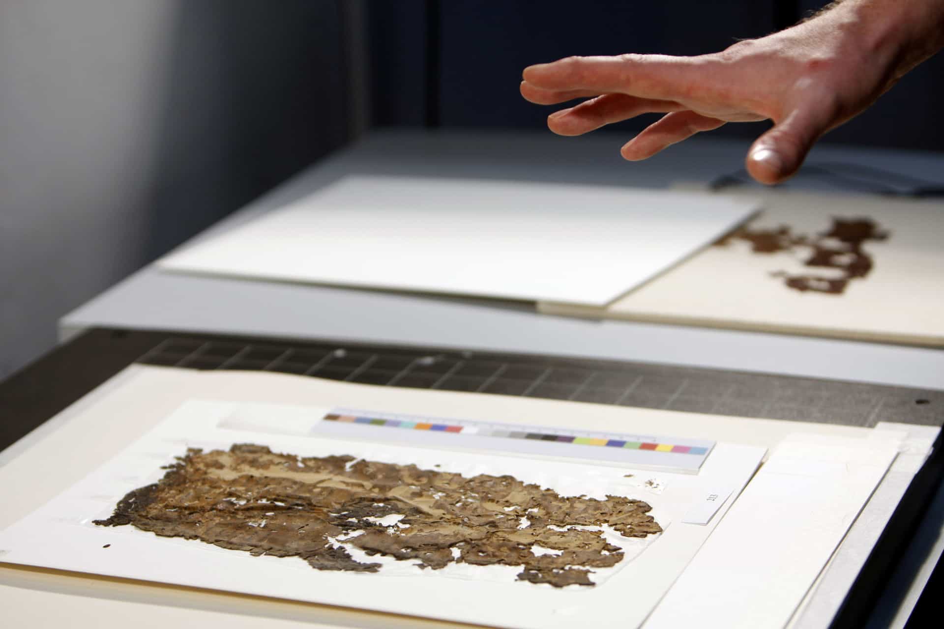 Dead Sea Scrolls online library