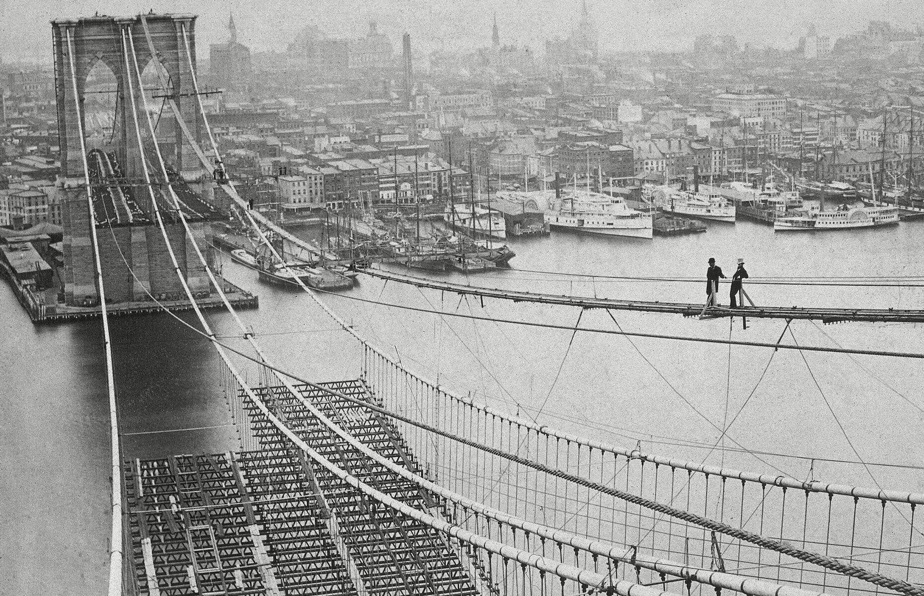 Historical photos of famous monuments under construction