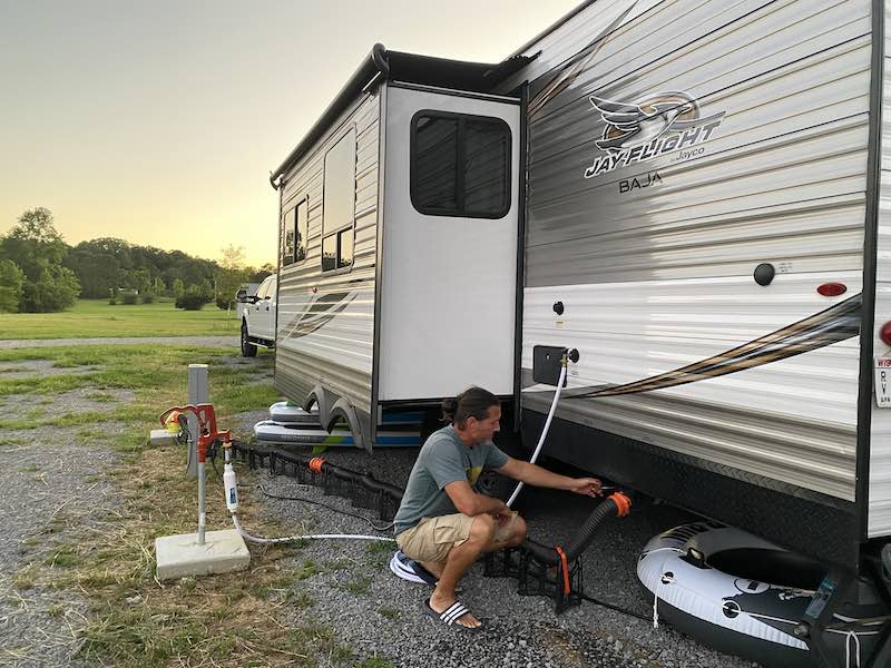40+ Helpful Tips For Planning An RV Trip