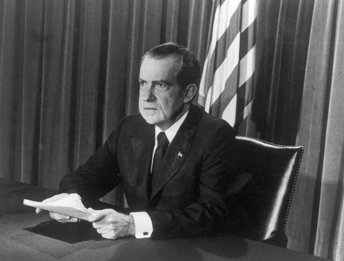 16 de 37 Fotos na Galeria: O presidente Richard Nixon anunciou sua renúncia em meio a processos de impeachment decorrentes do escândalo Watergate e com seu governo resistindo a uma investigação no Congresso.