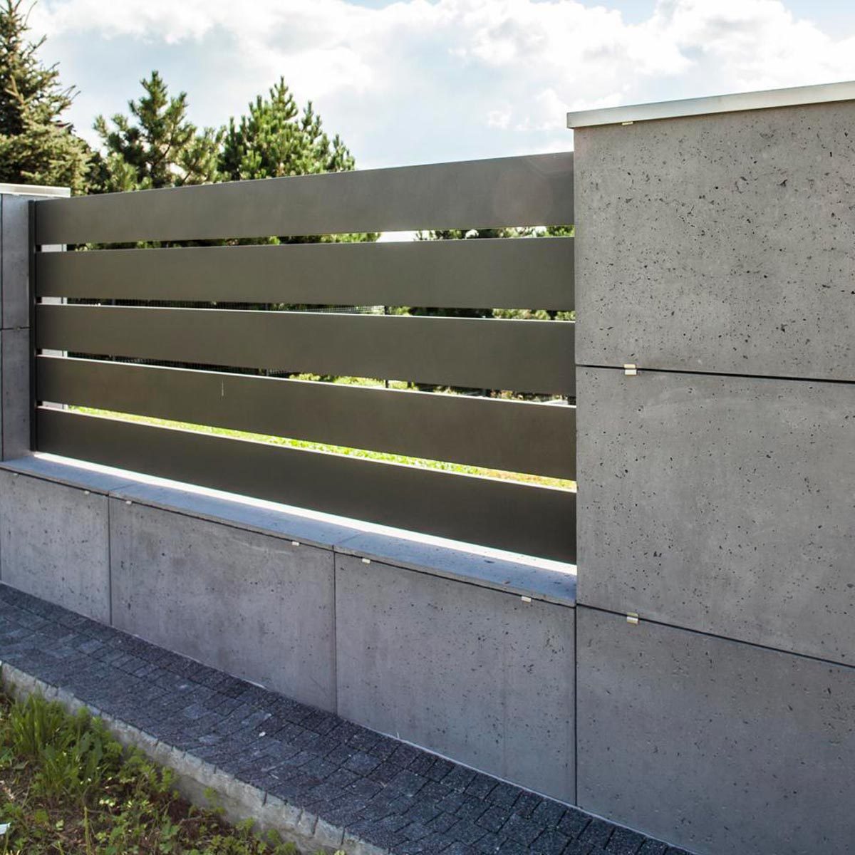 10 Modern Fence Ideas