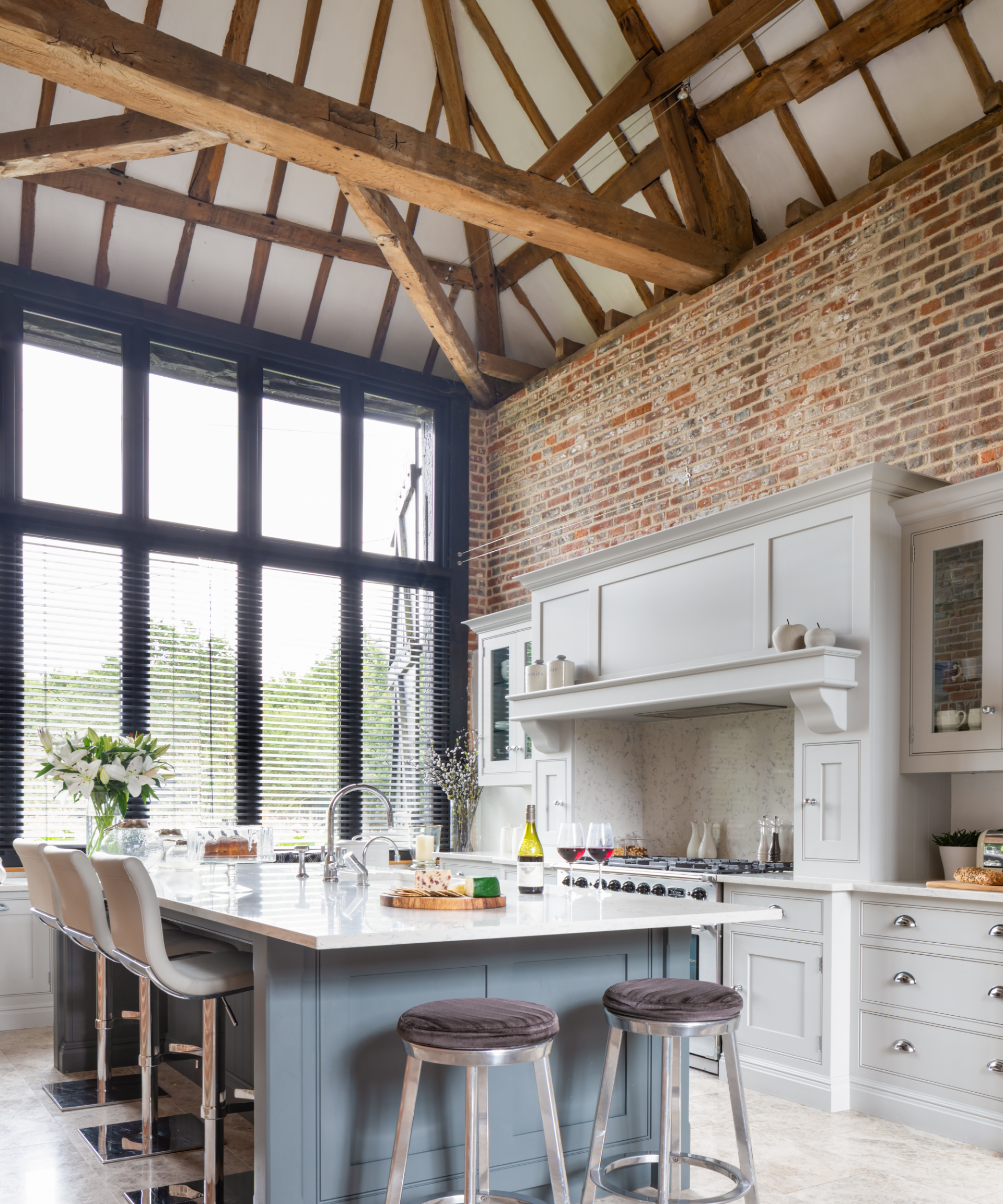 <p>                     If you're lucky enough to have original features like wooden beams, exposed brick or fireplaces, there's every reason to incorporate them into your modern kitchen. The mix of old and new adds interest to the room and gives your home its own unique twist.                   </p>