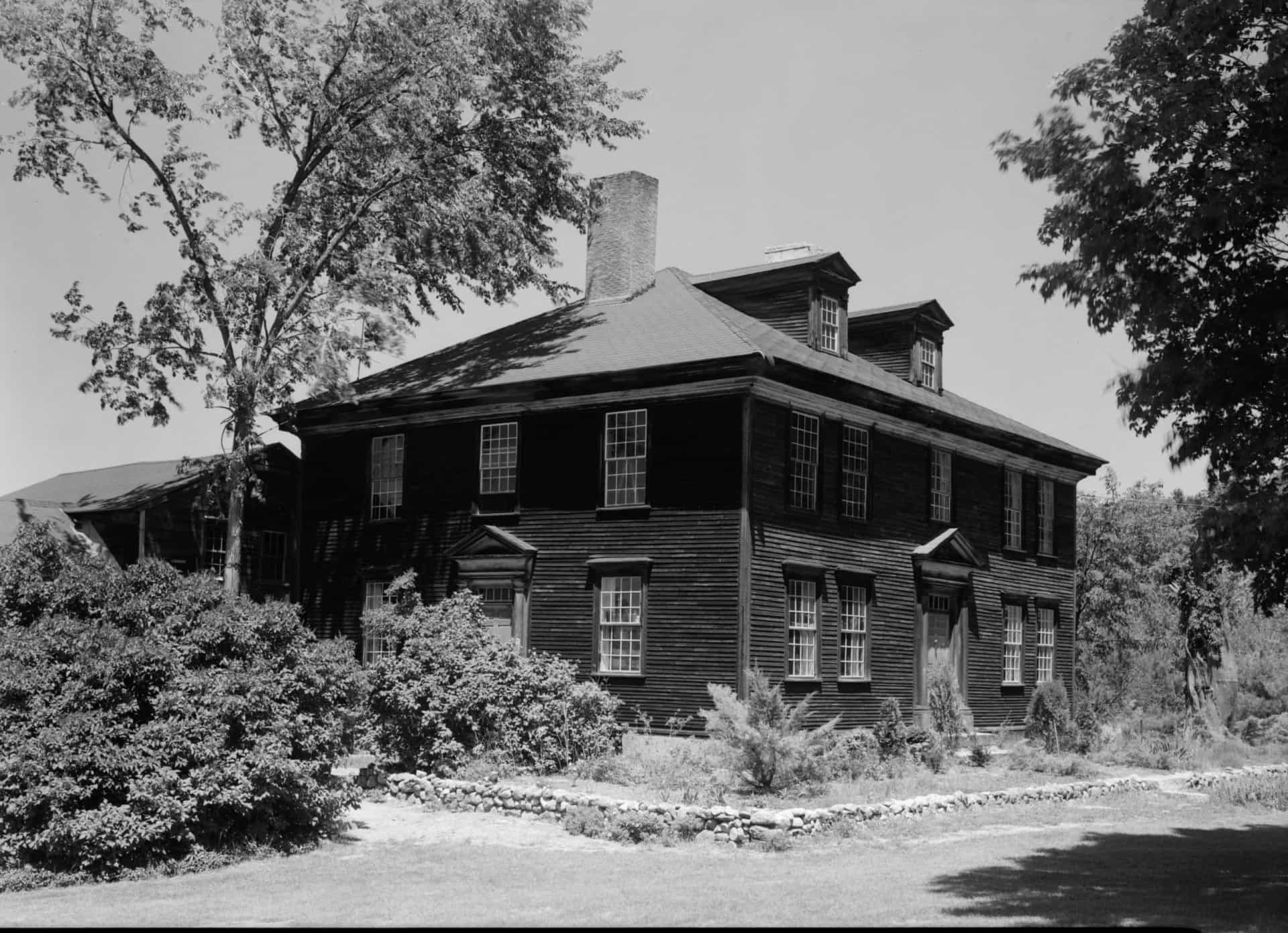 <p>Mary Wallace was born in 1720 aboard a ship headed to America. Mary grew up and settled in Henniker, New Hampshire. Her ghost is said to haunt the Ocean Born Mary house (as it became known), where an apparition of Mary in her rocking chair was common. </p>