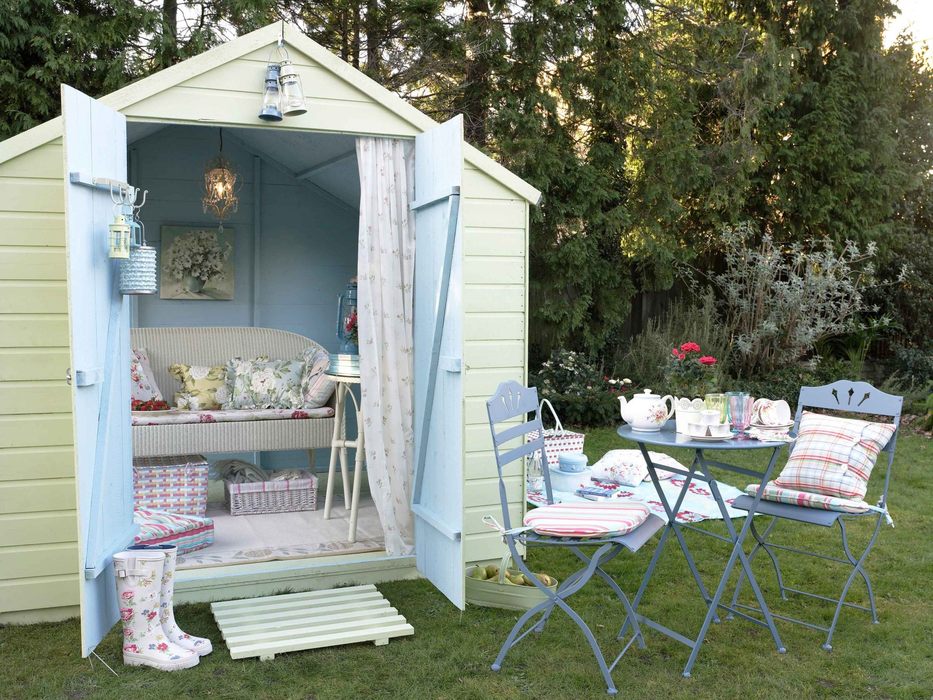 She shed ideas: 30 ways to create a gorgeous garden hideaway