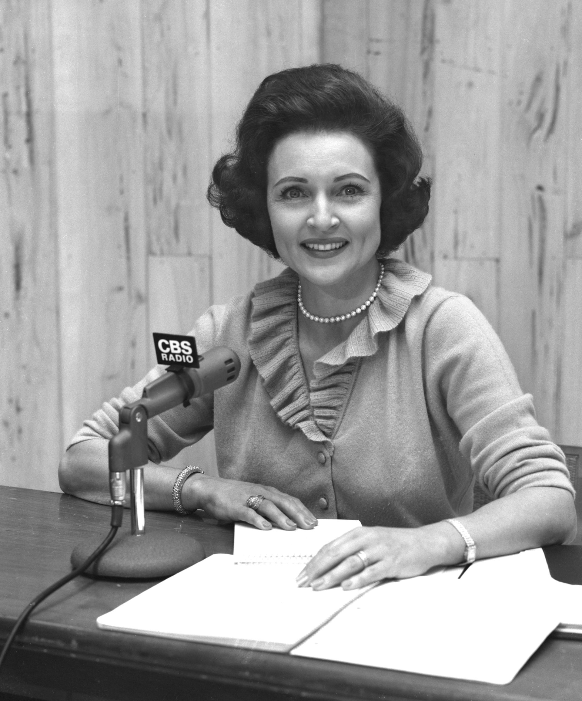 Watch Betty White Slowly Change Each Year In One Delightful Picture ...