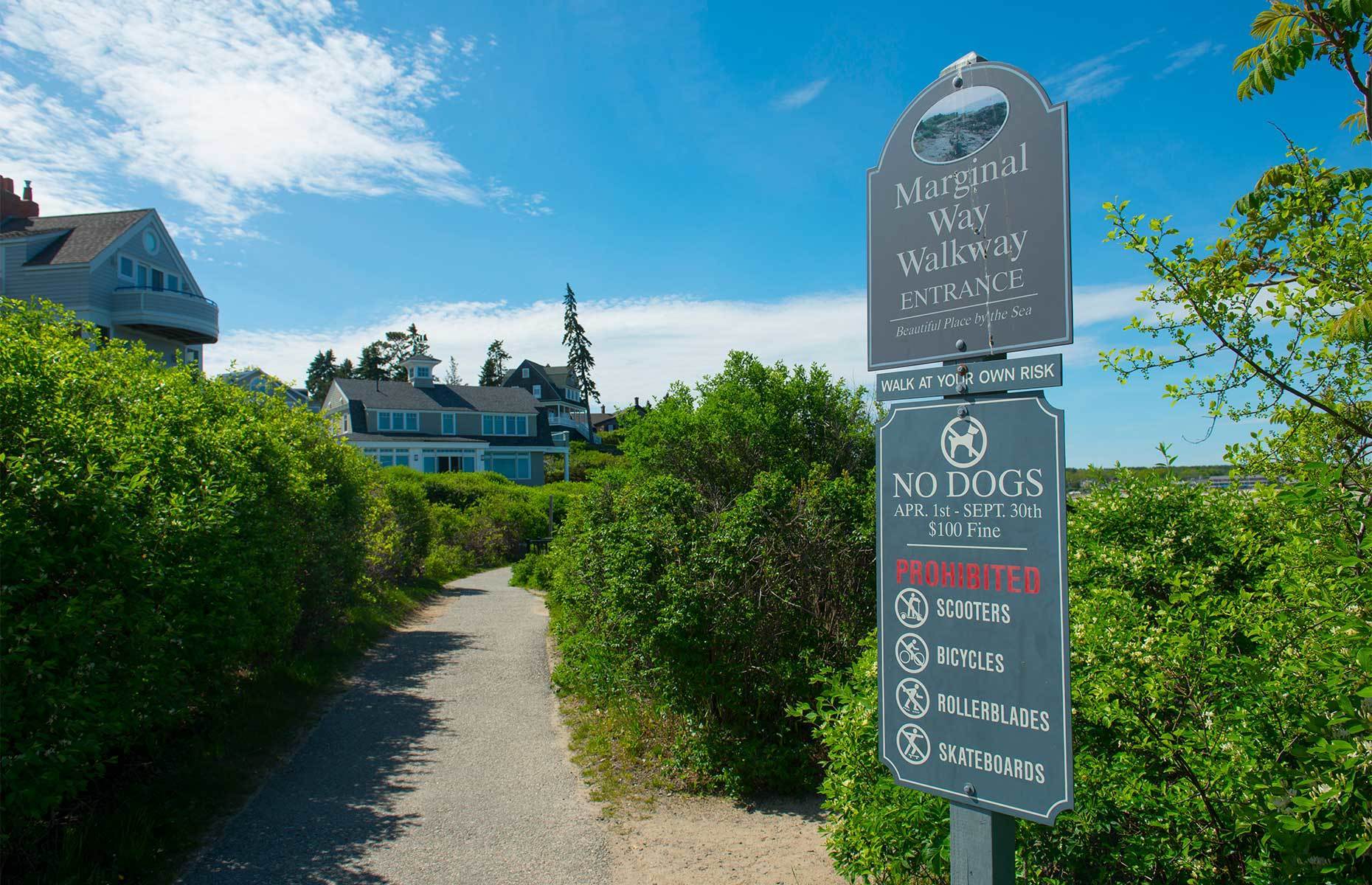 <p class="p1"><span>For those who enjoy a good walk, check out this fantastic path along the Maine coastline. A full circuit (round trip) totals <a href="https://www.marginalwayfund.org/marginal-way/faq/" rel="noreferrer noopener"><span>just over 4 km</span></a>. According to <a href="https://www.marginalwayfund.org/marginal-way/map/" rel="noreferrer noopener"><span>the map</span></a>, however, you can access the trail at several points. Benches found along the path invite strollers to pause and admire the superb ocean view.</span></p>
