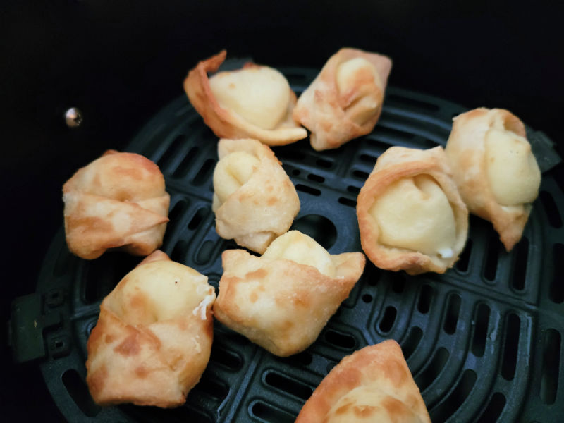 Easy Air Fryer Cream Cheese Wontons