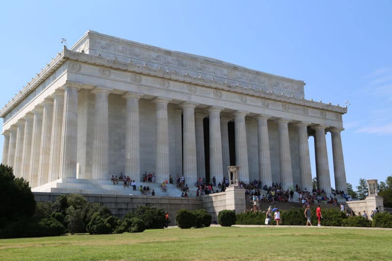 Epic Guide To The Lincoln Memorial In Washington DC